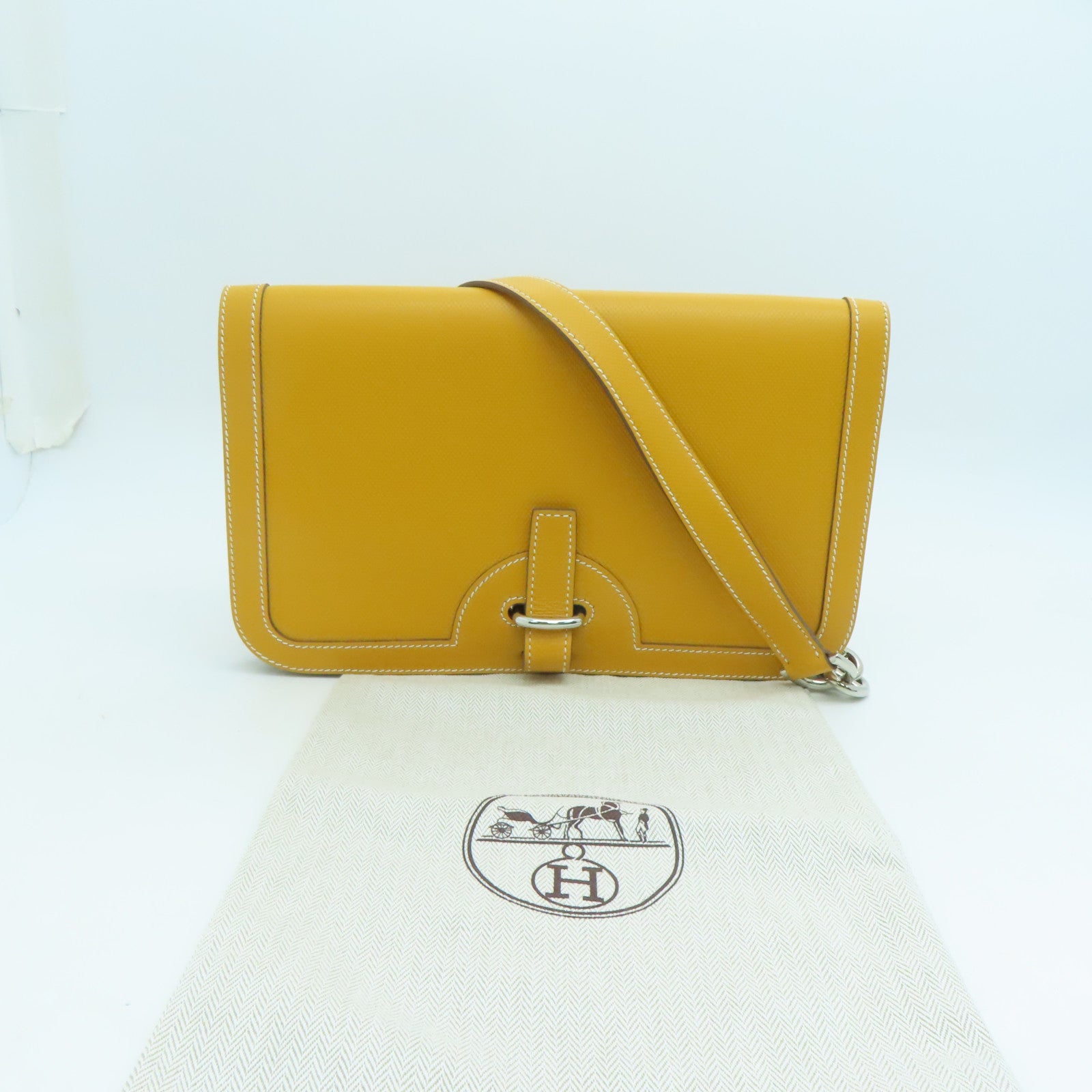 HERMES Grain d'H Leather Chaine D'ancre Silver Buckle Shoulder Bag Mustard Yellow