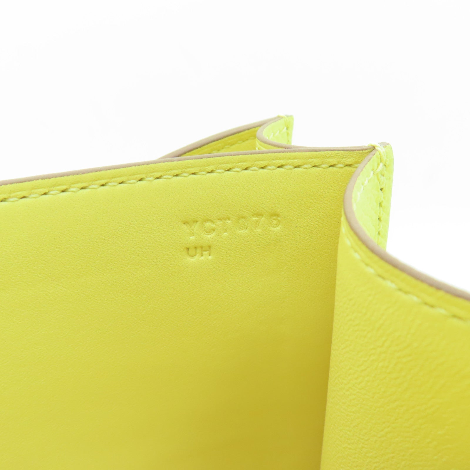 HERMES Epsom皮革Constance 24金扣手挽肩背兩用袋黃色