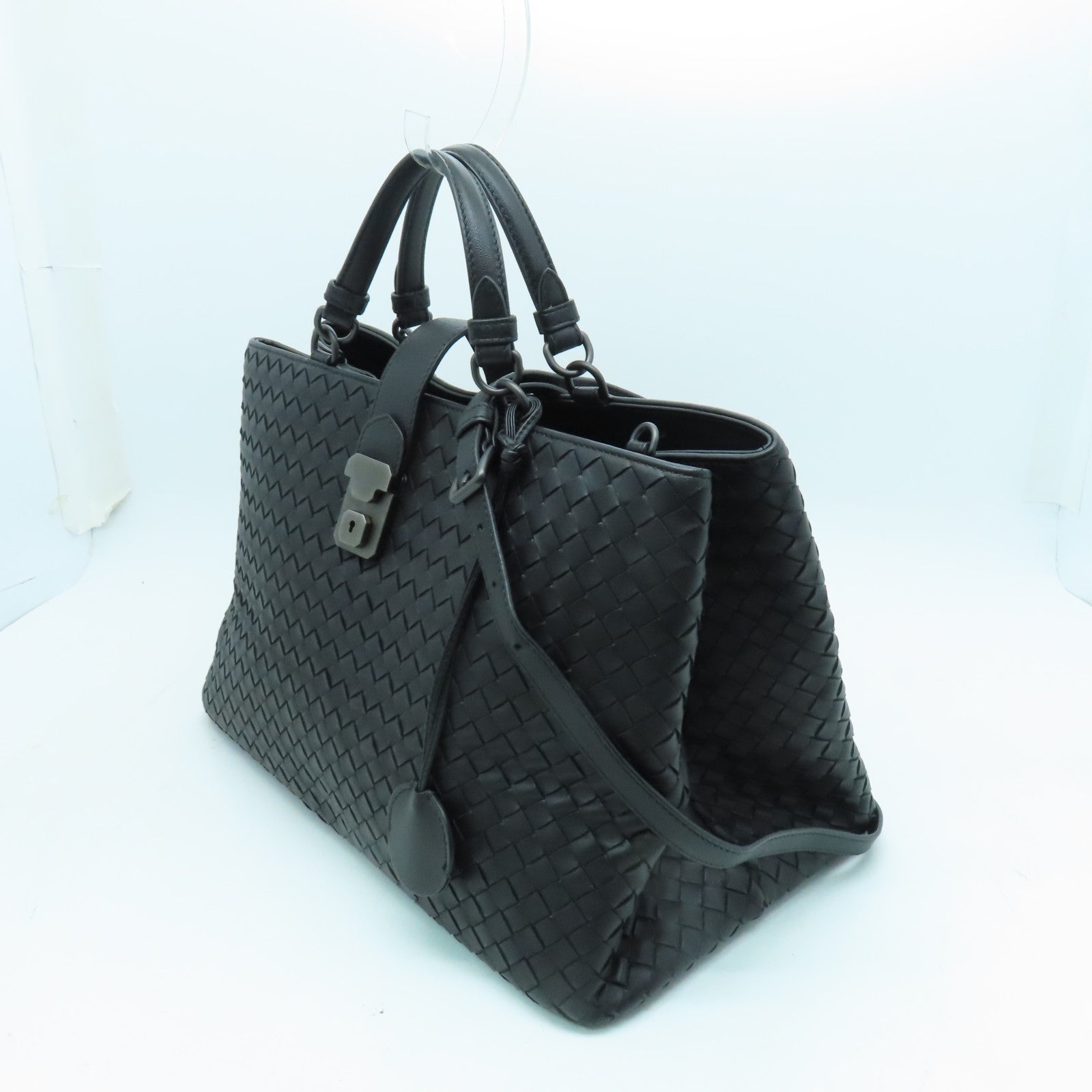 BOTTEGA VENETA Textured Leather Shoulder Bag Handle Shoulder Bag Black