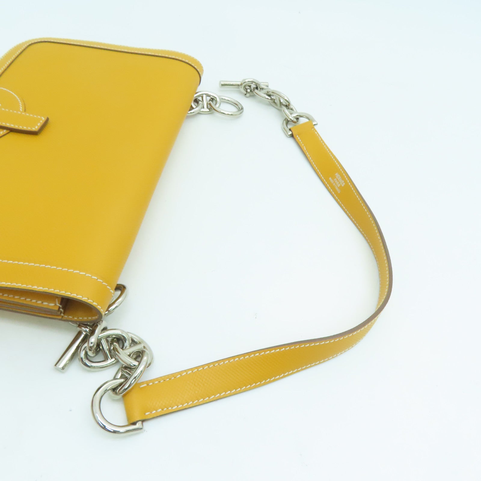 HERMES Grain d'H Leather Chaine D'ancre Silver Buckle Shoulder Bag Mustard Yellow