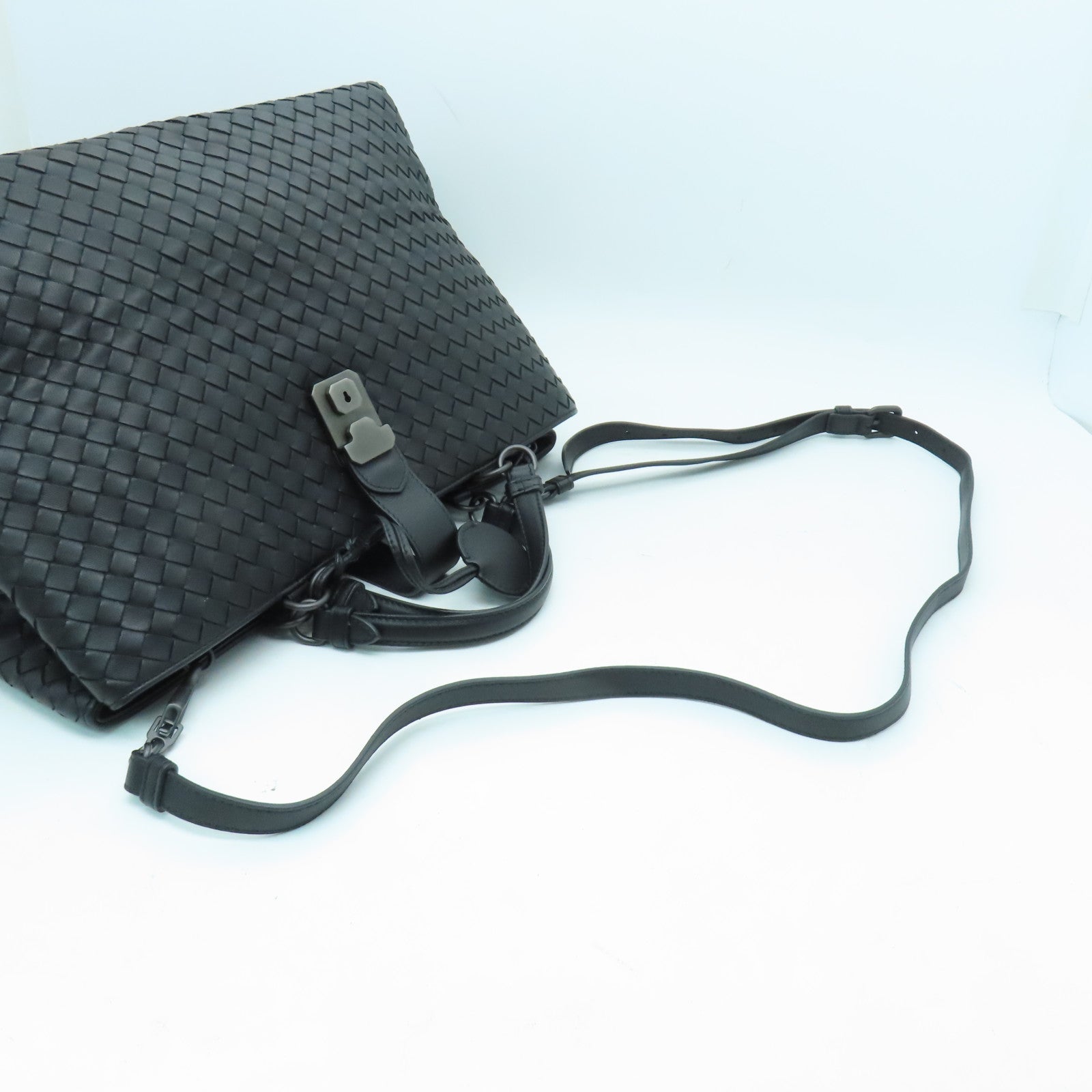 BOTTEGA VENETA Textured Leather Shoulder Bag Handle Shoulder Bag Black