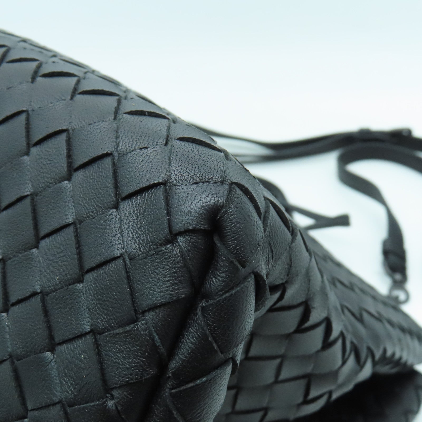 BOTTEGA VENETA Textured Leather Shoulder Bag Handle Shoulder Bag Black