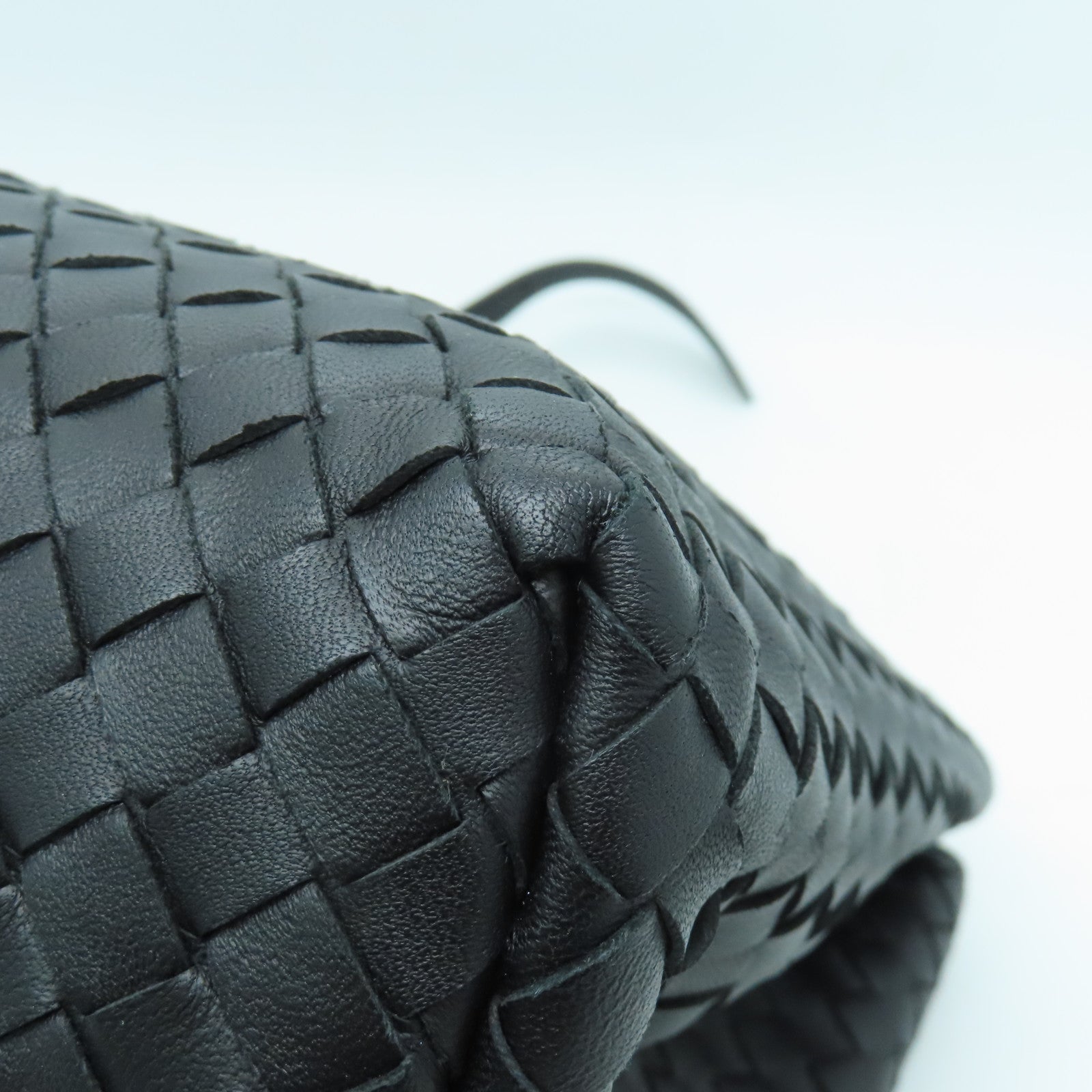 BOTTEGA VENETA Textured Leather Shoulder Bag Handle Shoulder Bag Black