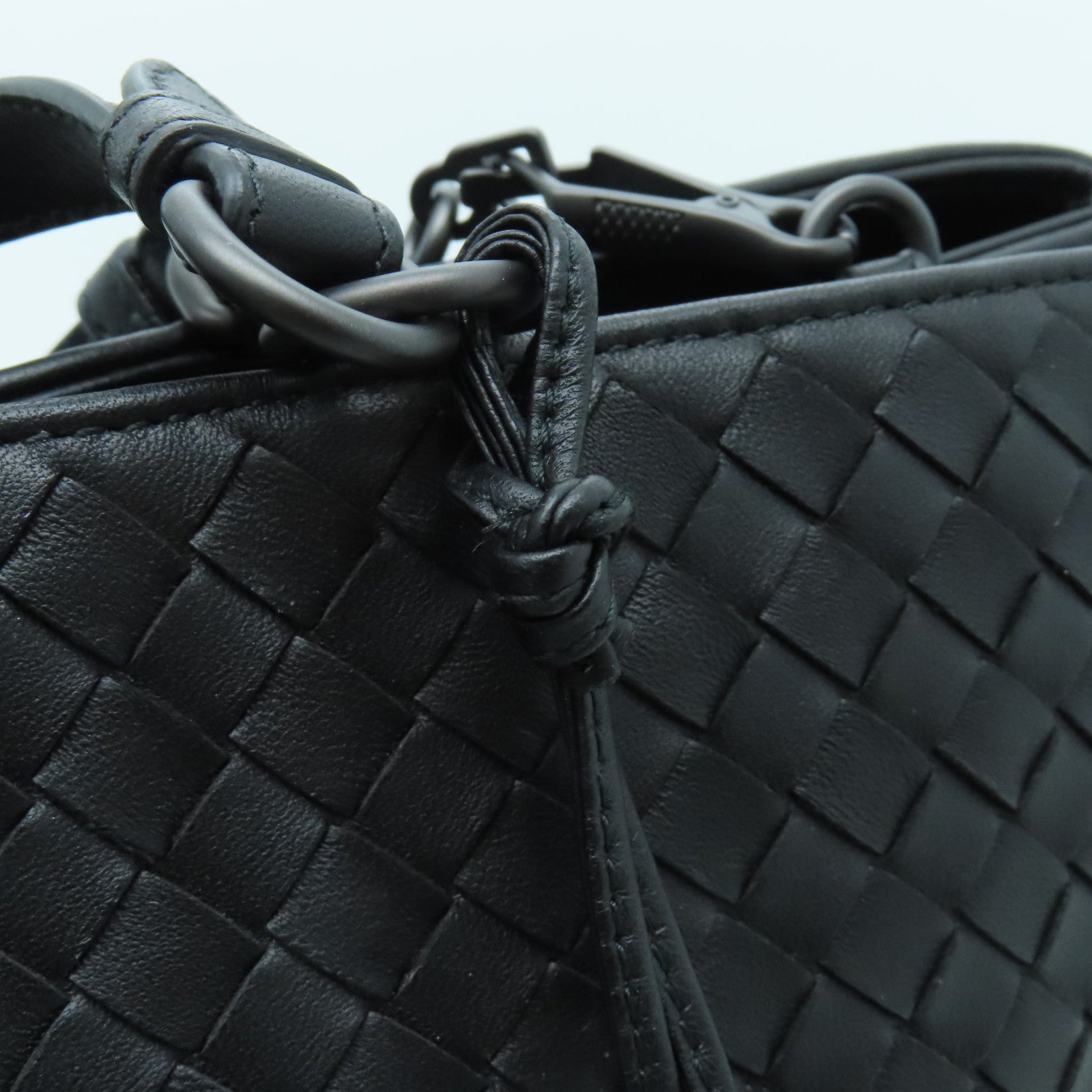 BOTTEGA VENETA Textured Leather Shoulder Bag Handle Shoulder Bag Black