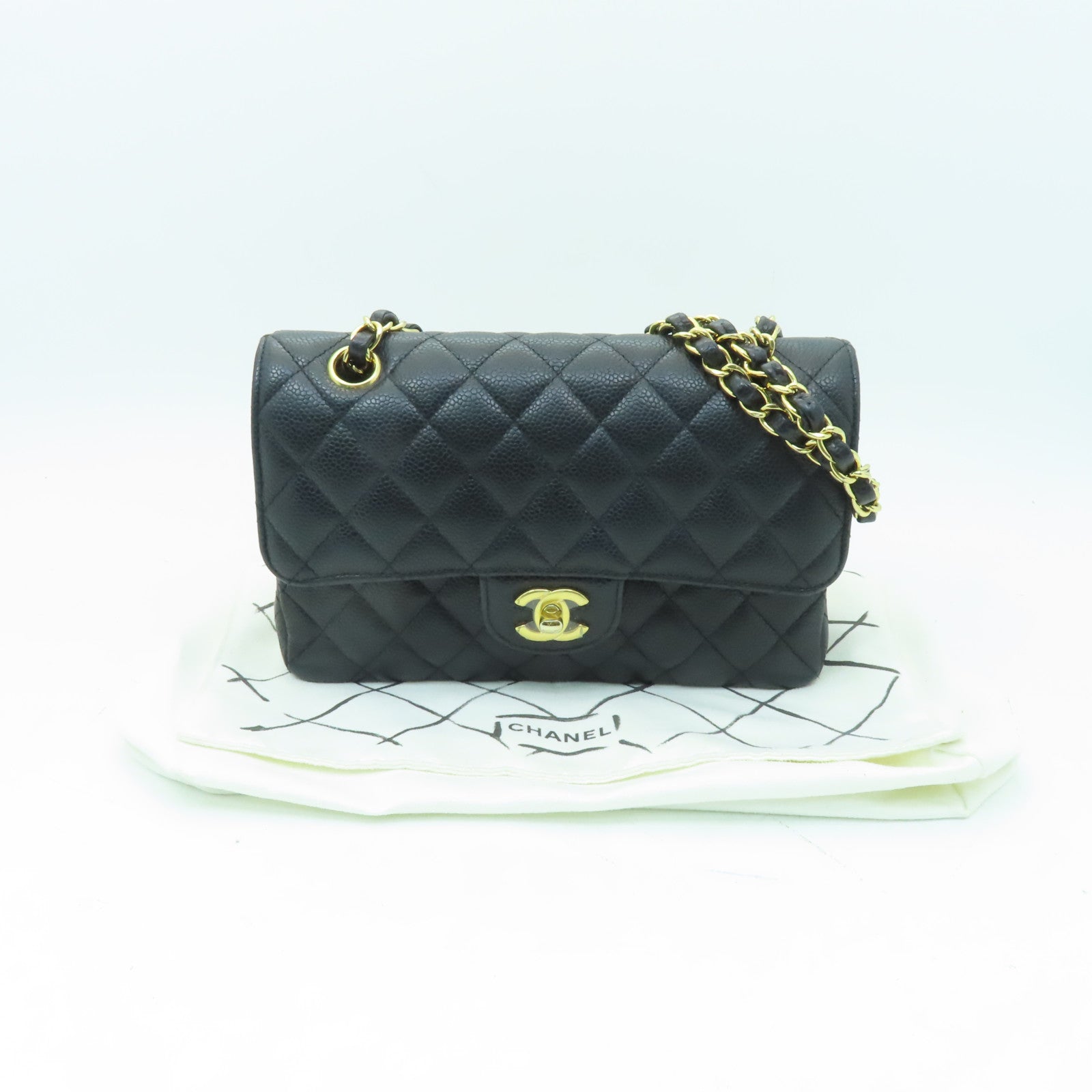 CHANEL 菱格Caviar皮革Classic 22金扣鏈帶肩背袋黒色