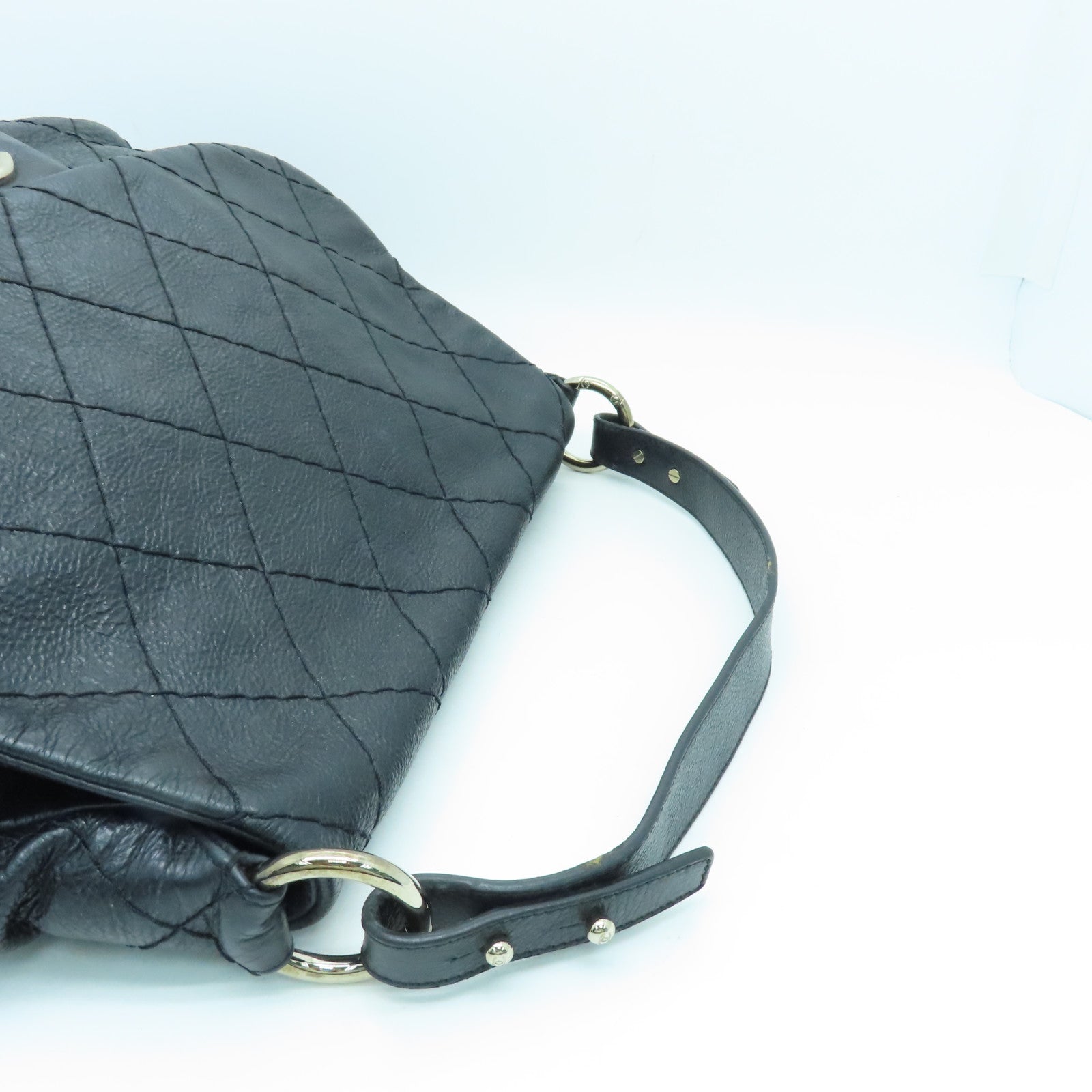 CHANEL 菱格牛皮皮革Shoulder Bag银扣肩背袋黑色