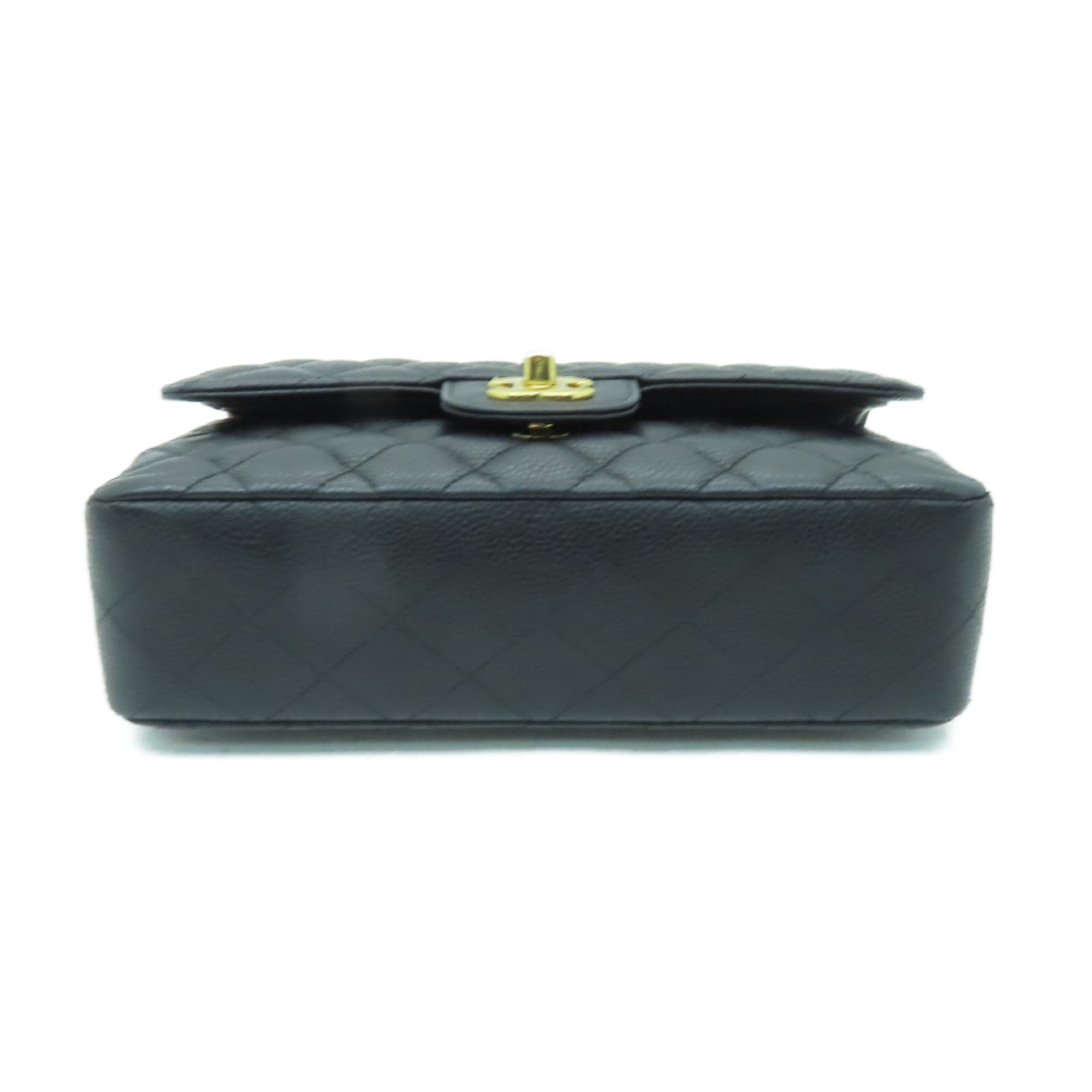CHANEL 菱格Caviar皮革Classic 22金扣鏈帶肩背袋黒色
