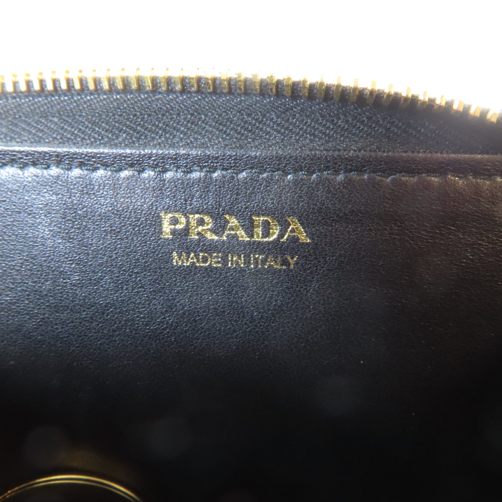 PRADA Saffiano皮革Key Case金扣鎖匙包黑色