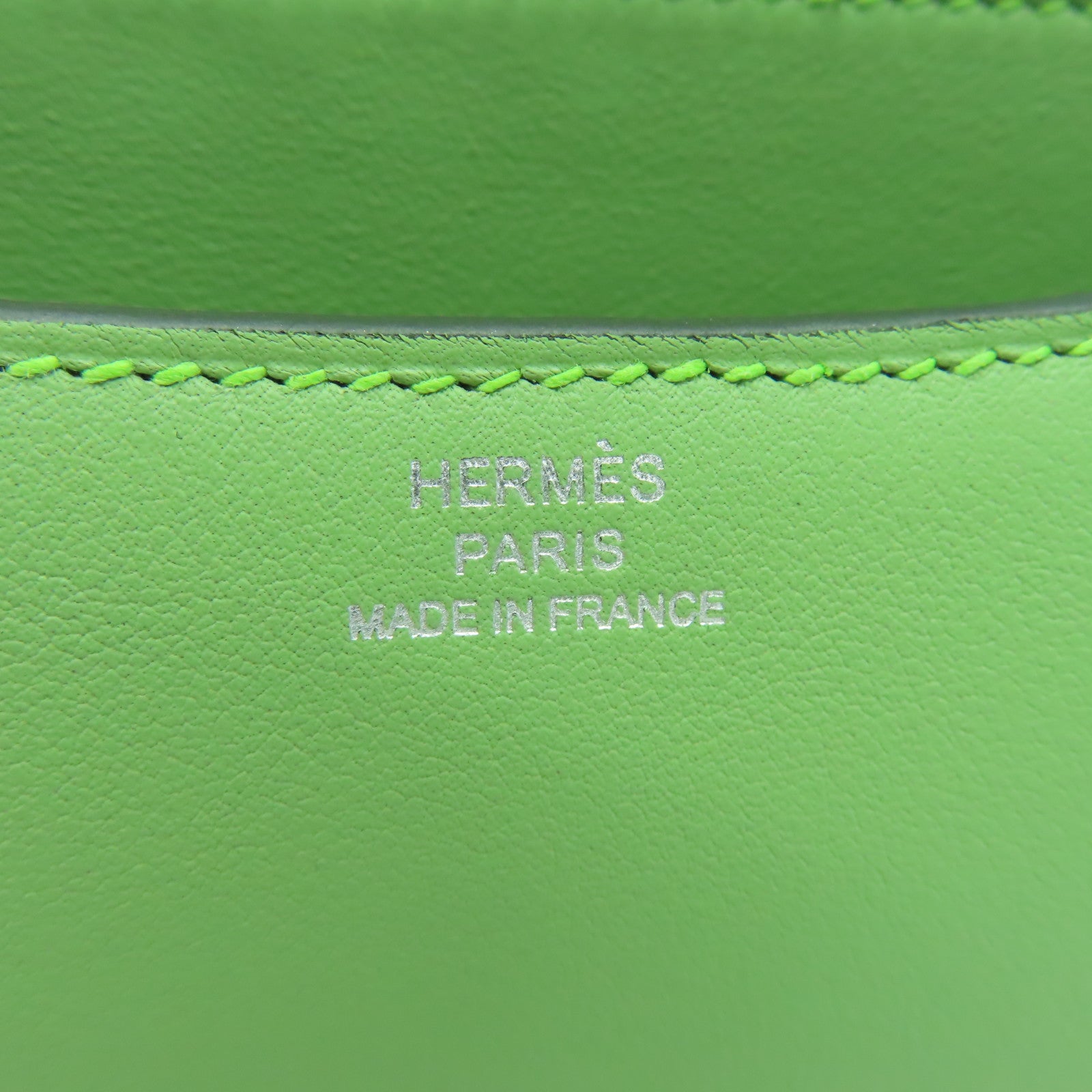 HERMES Veau Swift皮革Constance Mini銀扣肩背袋蟋蟀綠色