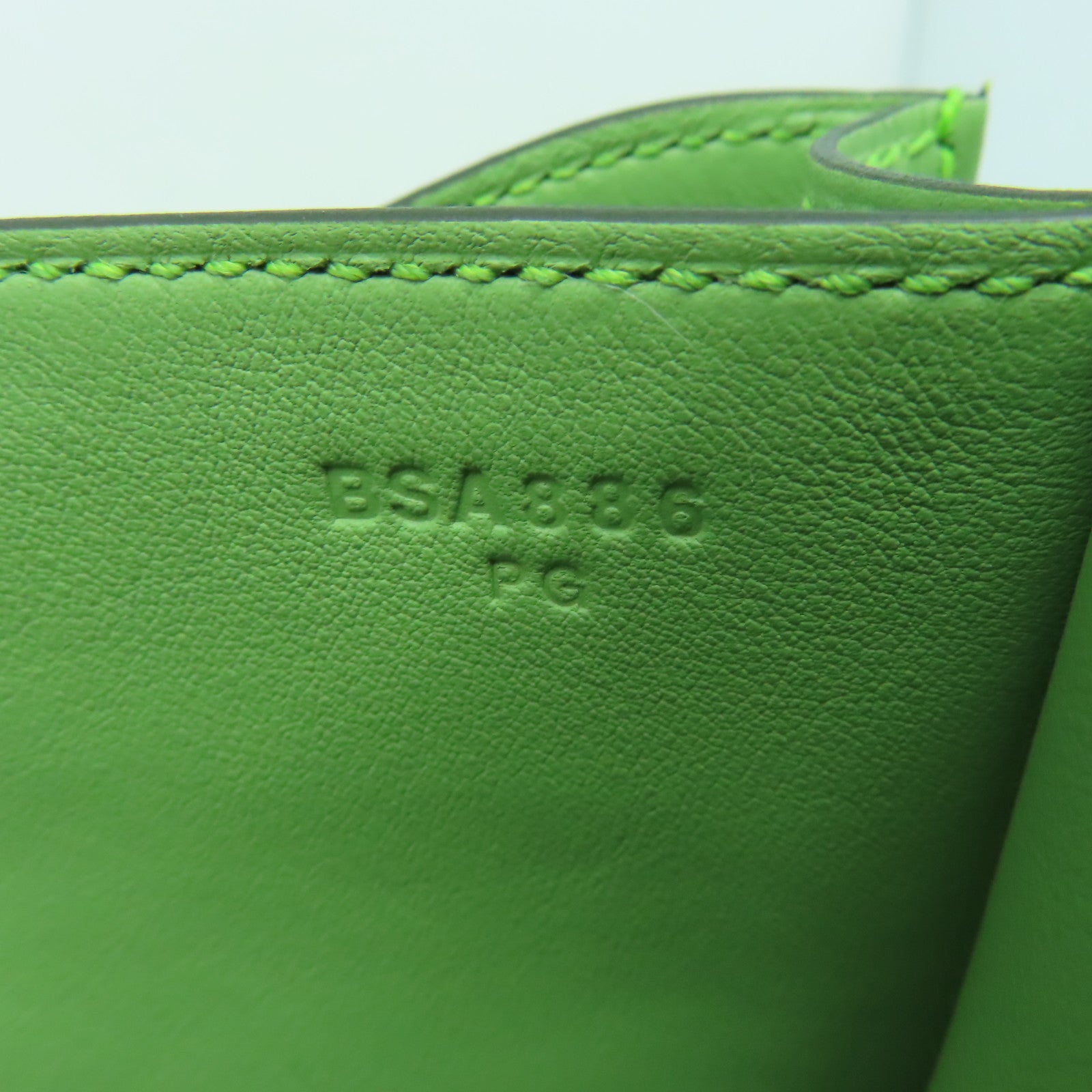 HERMES Veau Swift皮革Constance Mini銀扣肩背袋蟋蟀綠色