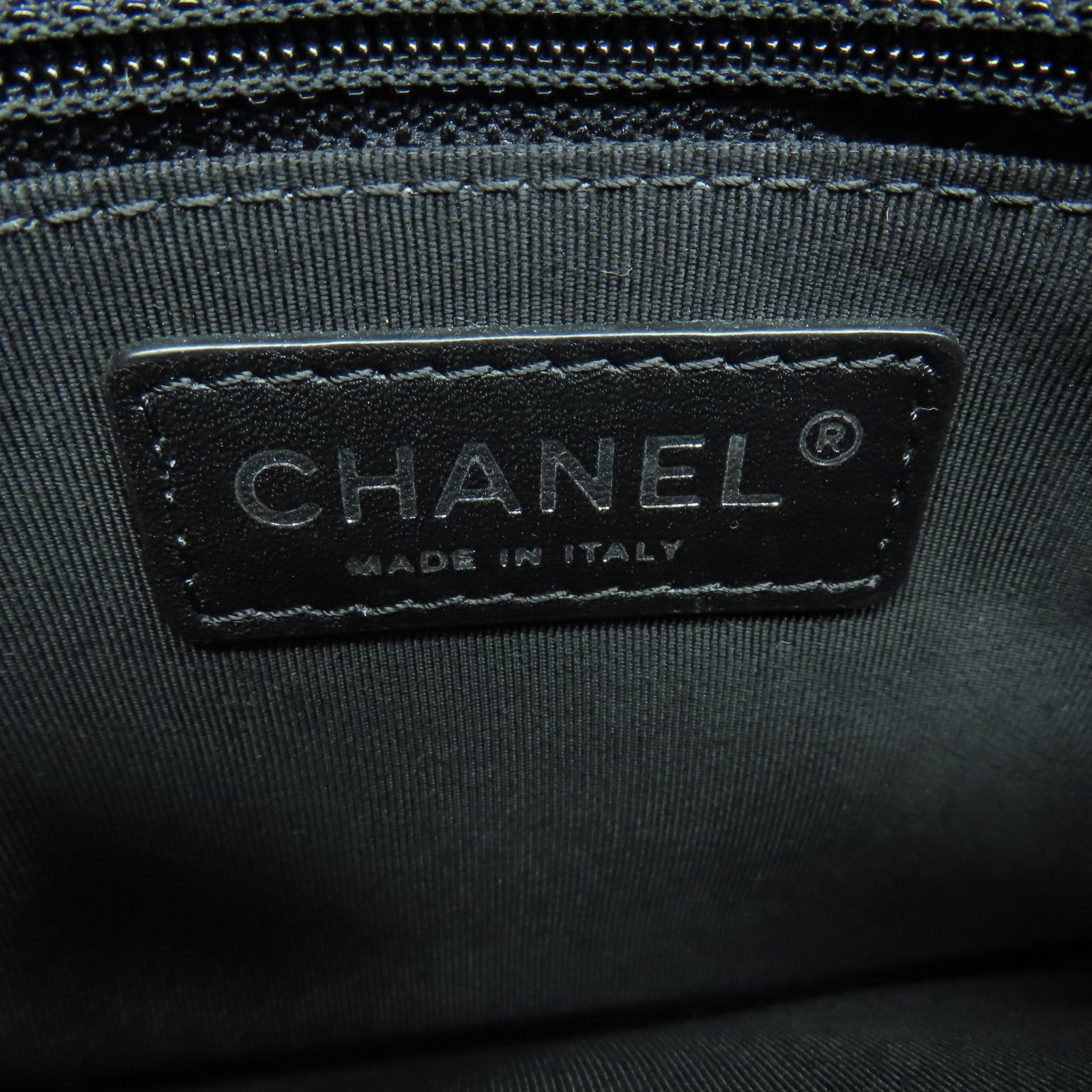 CHANEL 菱格牛皮皮革Chain Shoulder銀扣鏈帶肩背袋黑色