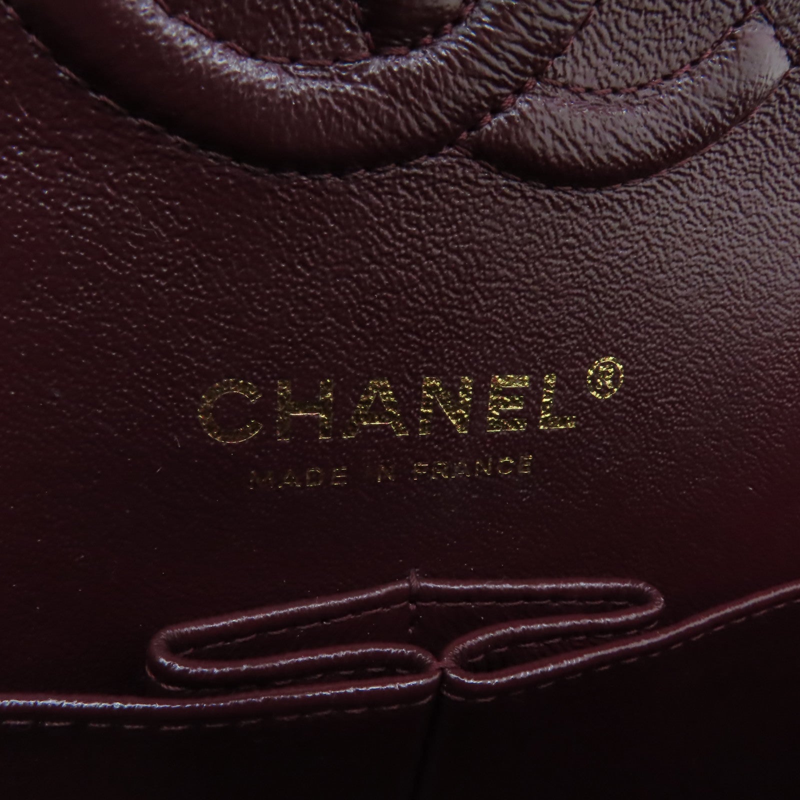 CHANEL 菱格Caviar皮革Classic 22金扣鏈帶肩背袋黒色