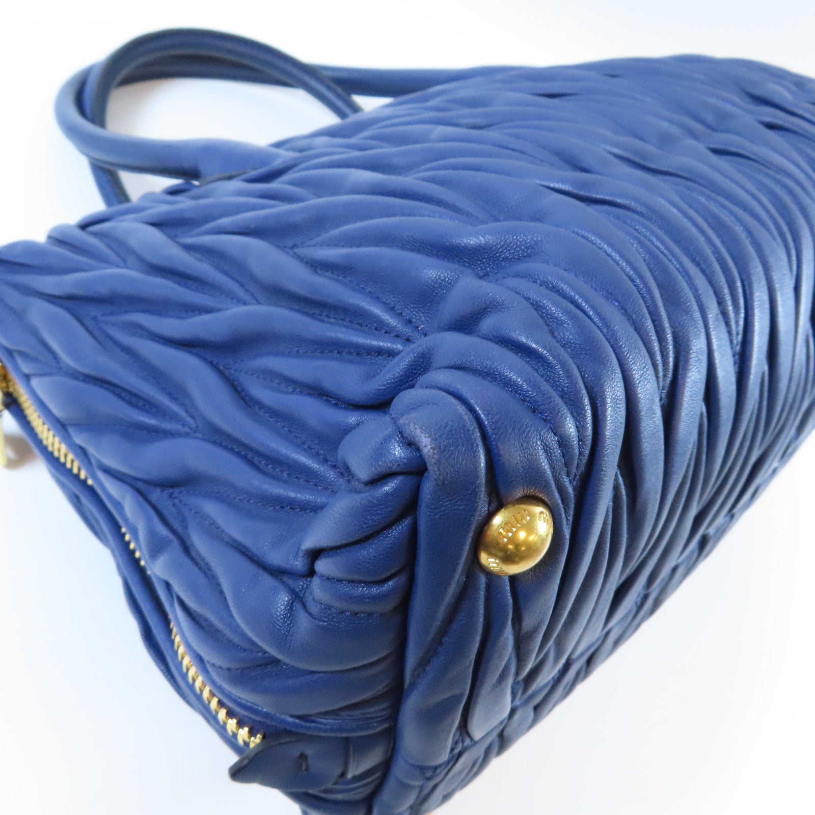 Miu Miu 牛皮皮革Handbag金扣手挽袋藍色