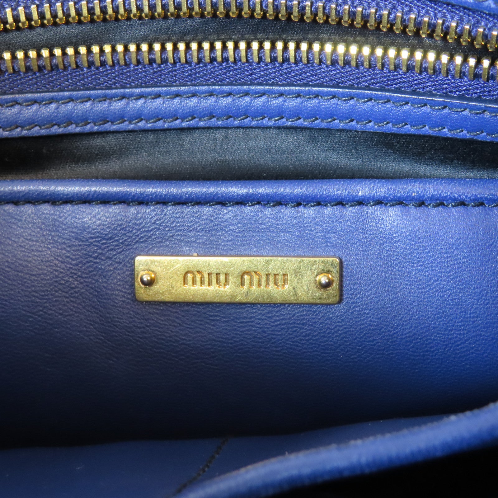 Miu Miu 牛皮皮革Handbag金扣手挽袋藍色