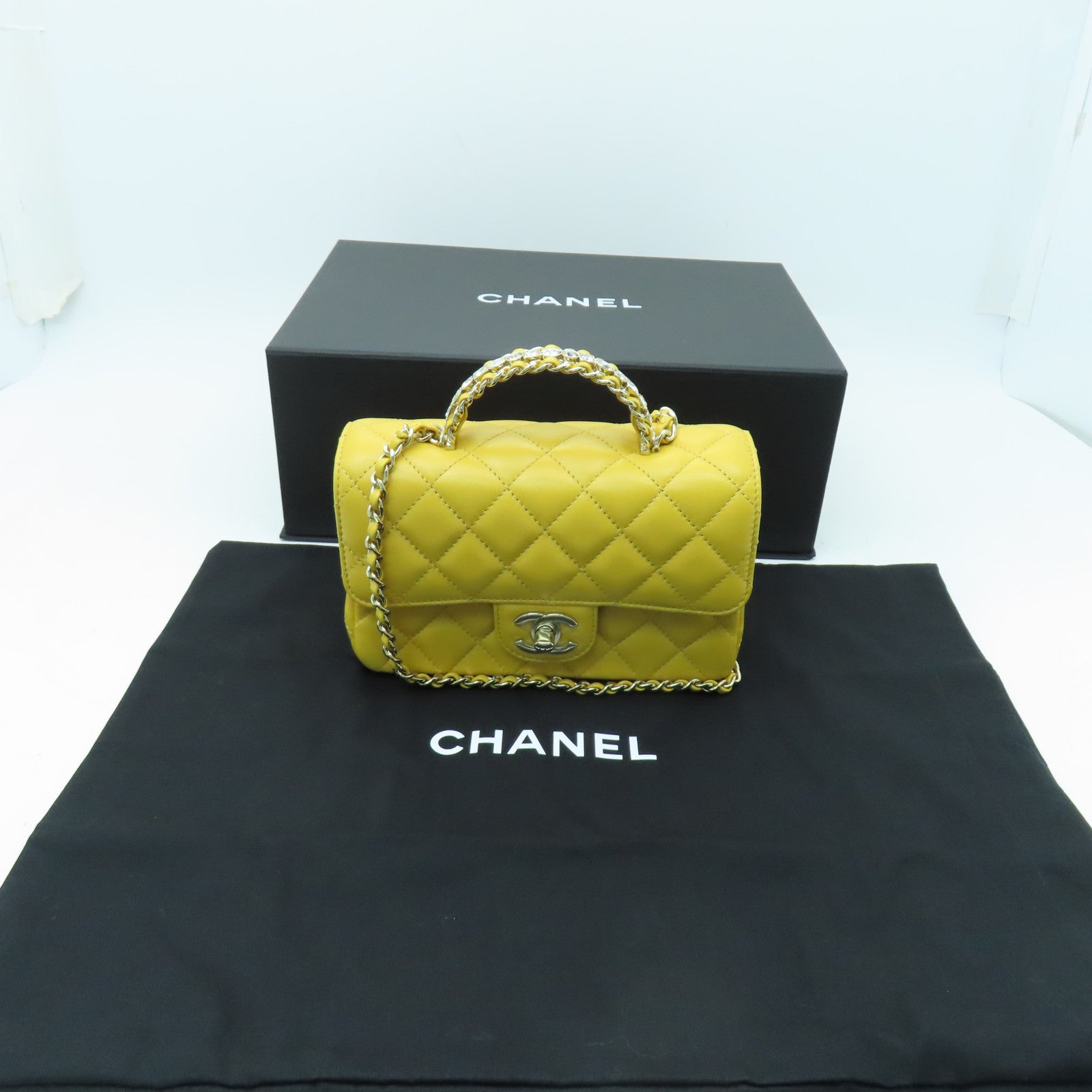 CHANEL 菱格羊皮皮革Chain Shoulder金扣鏈帶肩背袋黃色