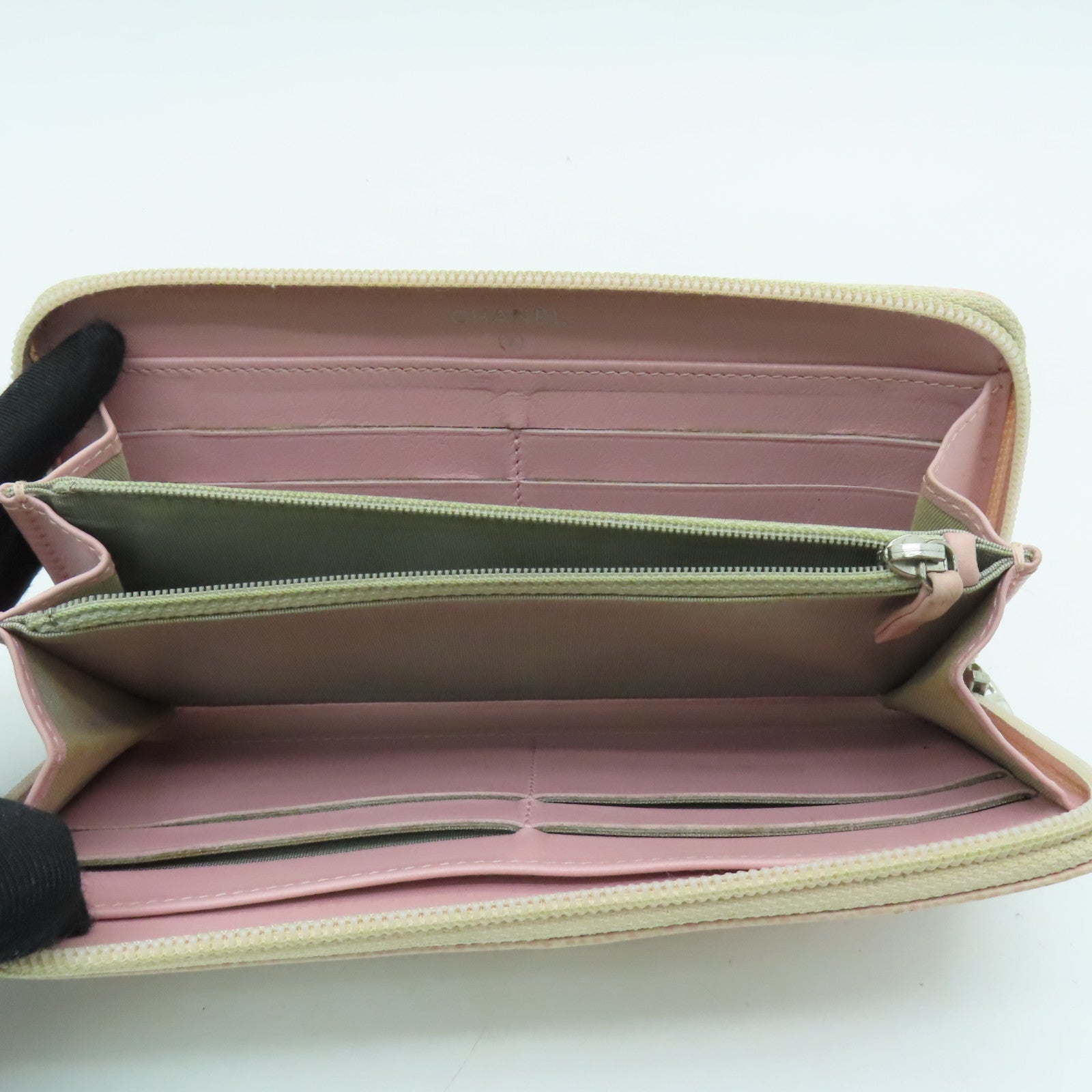 CHANEL Caviar Leather Zipper Long Wallet Silver Buckle Long Wallet Pink