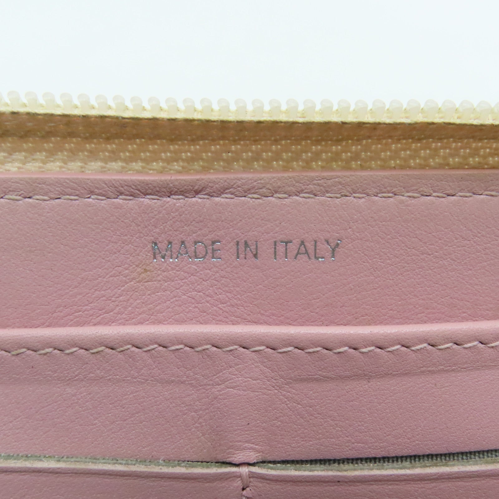 CHANEL Caviar Leather Zipper Long Wallet Silver Buckle Long Wallet Pink