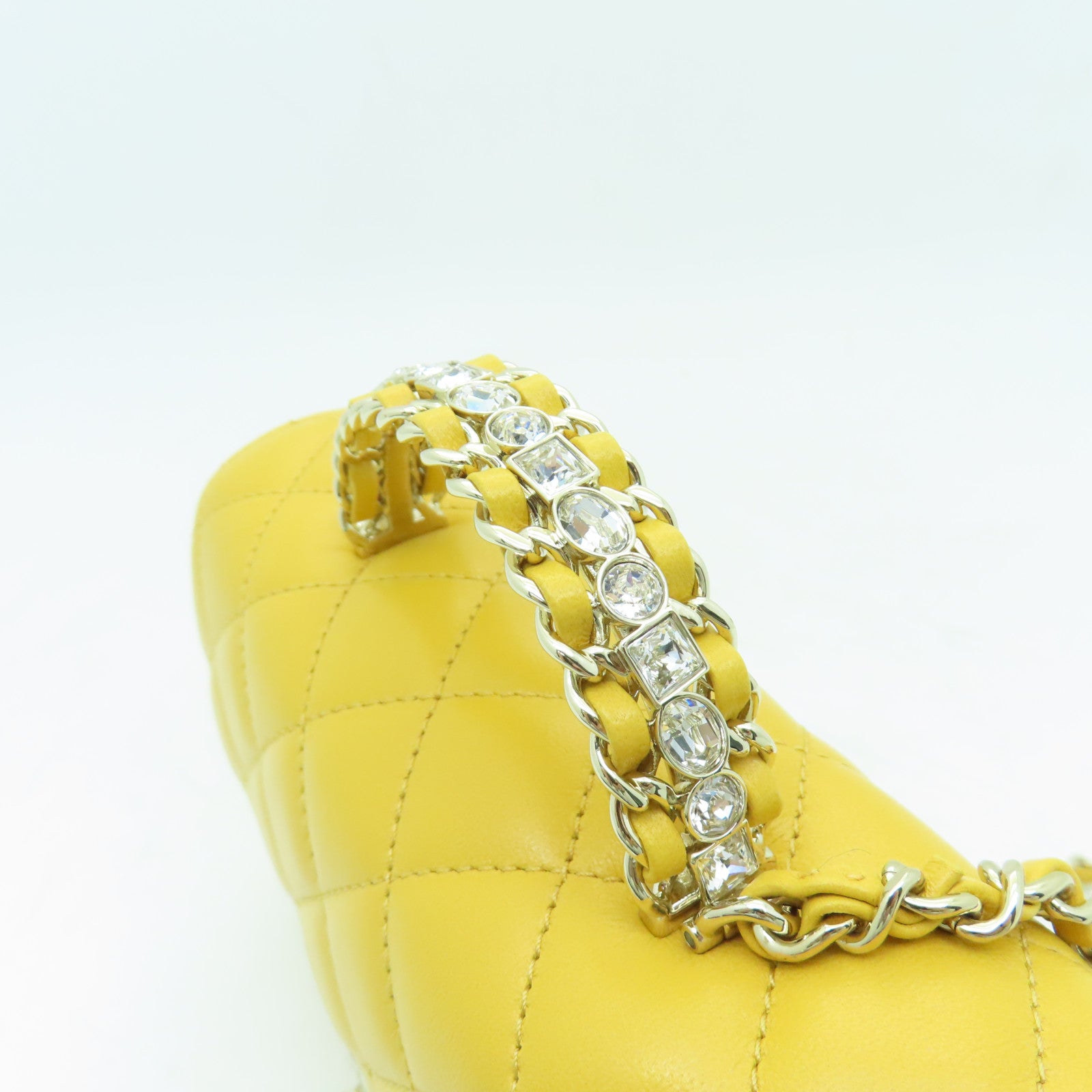 CHANEL 菱格羊皮皮革Chain Shoulder金扣鏈帶肩背袋黃色