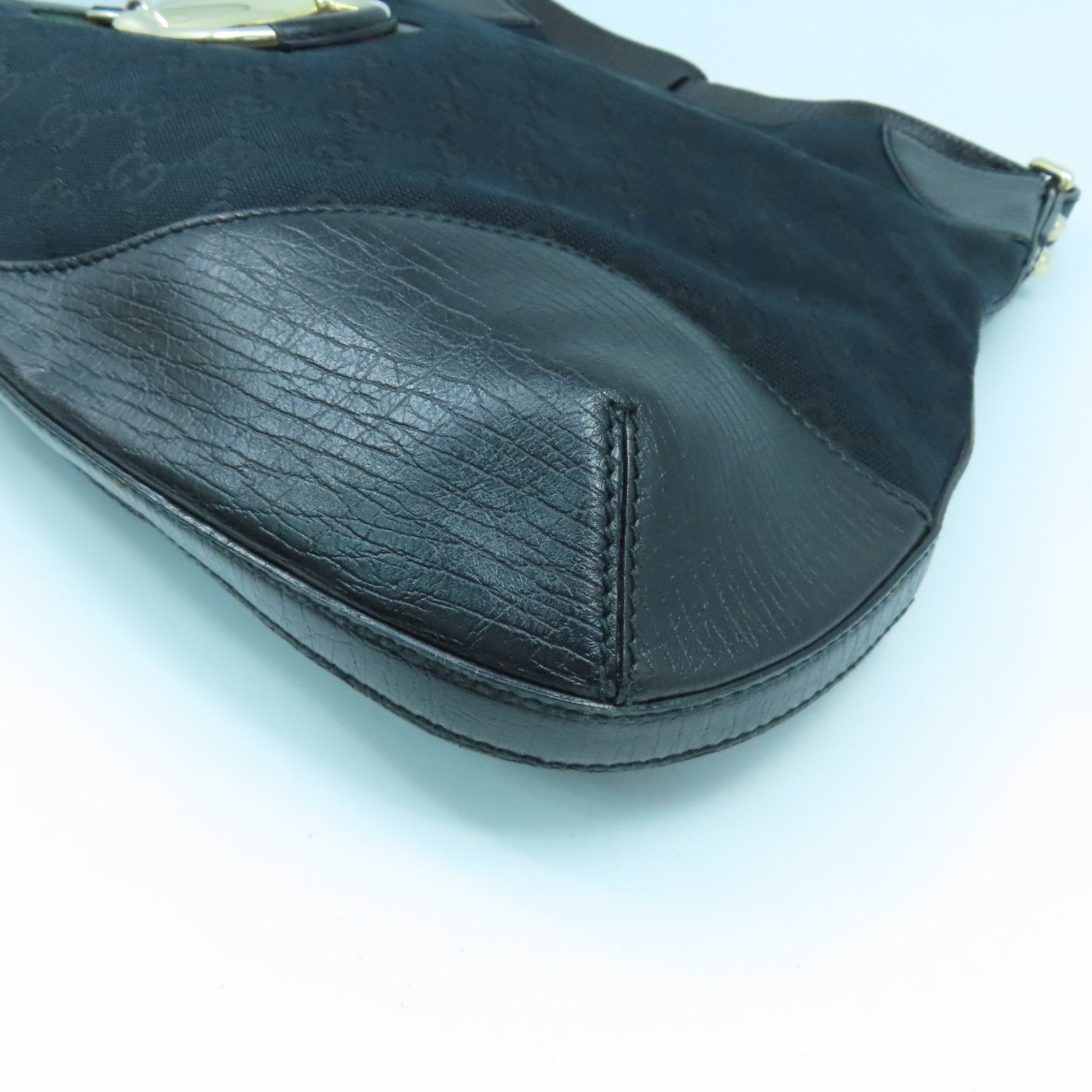 GUCCI 帆布Shoulder Bag金扣肩背袋黑色