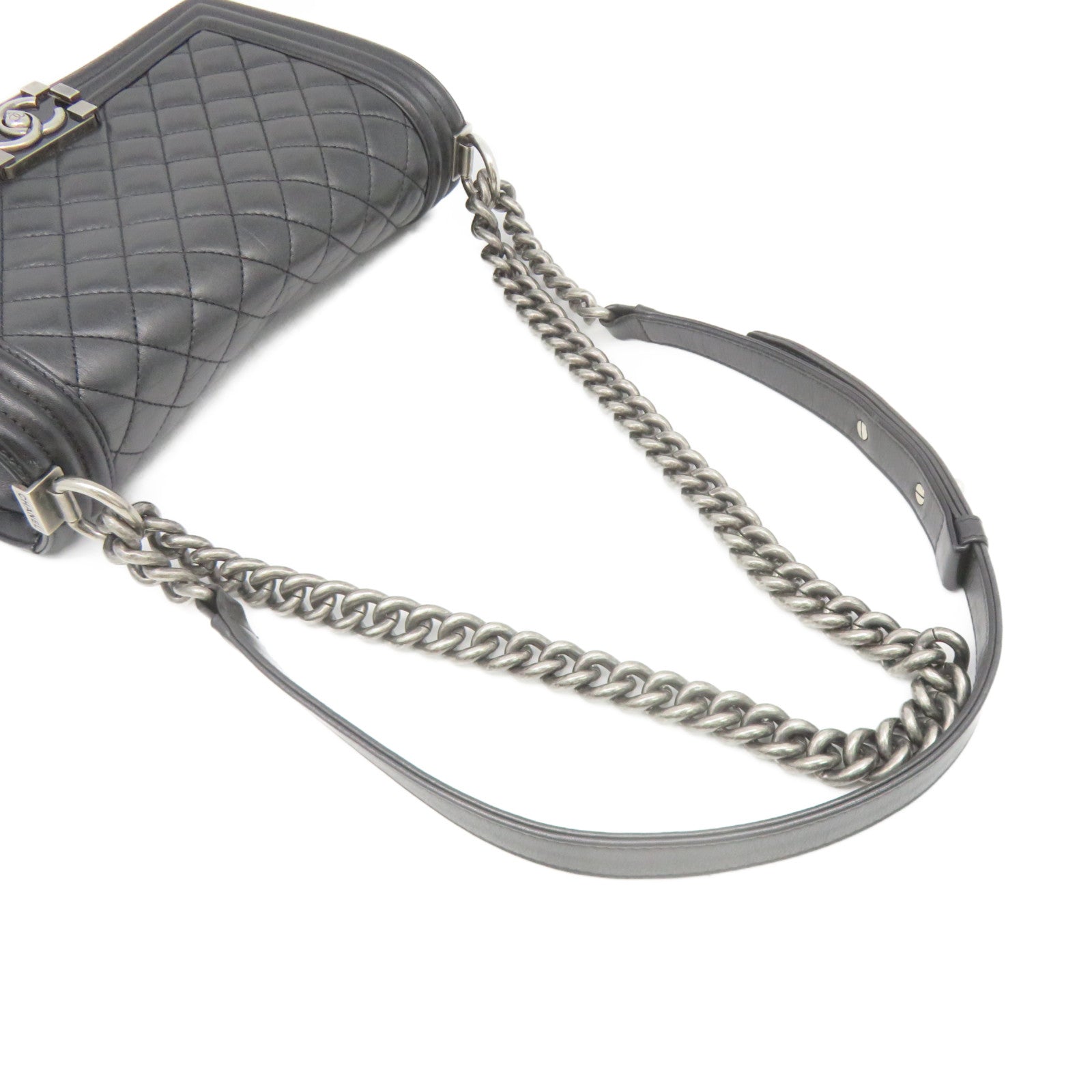 CHANEL rhombic cowhide leather Boy Chanel Chain Shoulder Bag silver buckle chain shoulder bag black