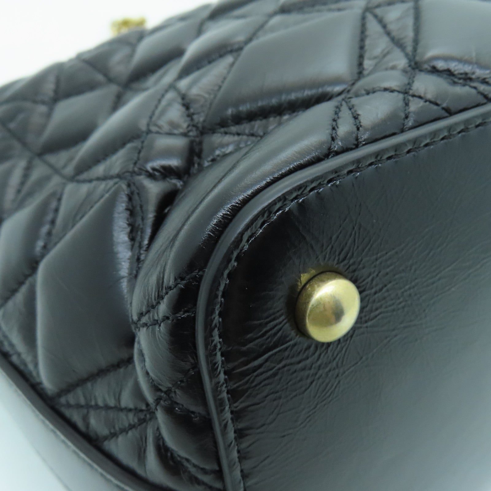 CHANEL cowhide leather Hobo Bag gold buckle handle shoulder bag black