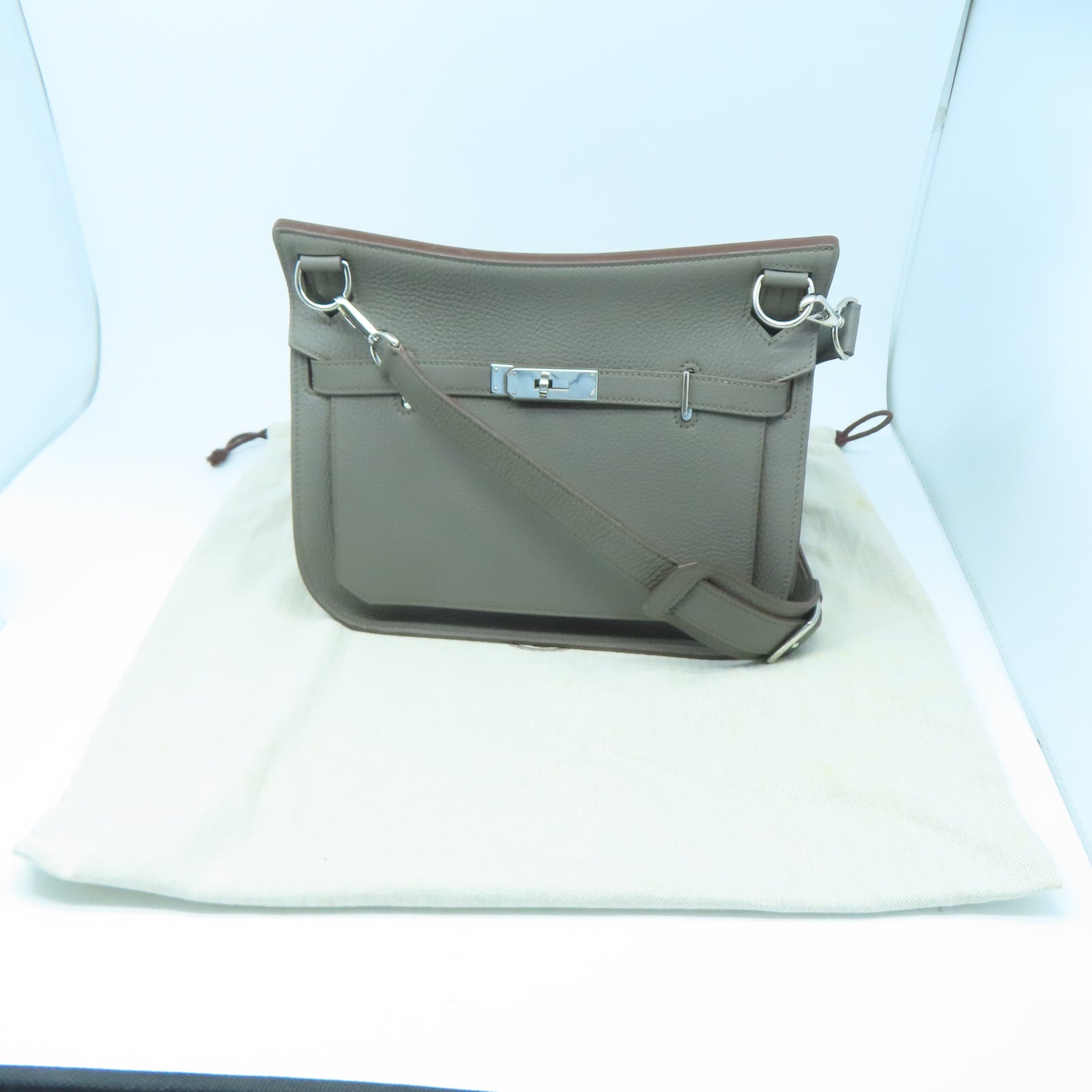 HERMES Taurillon Clemence皮革Jypsiere 28銀扣肩背袋錫器灰色