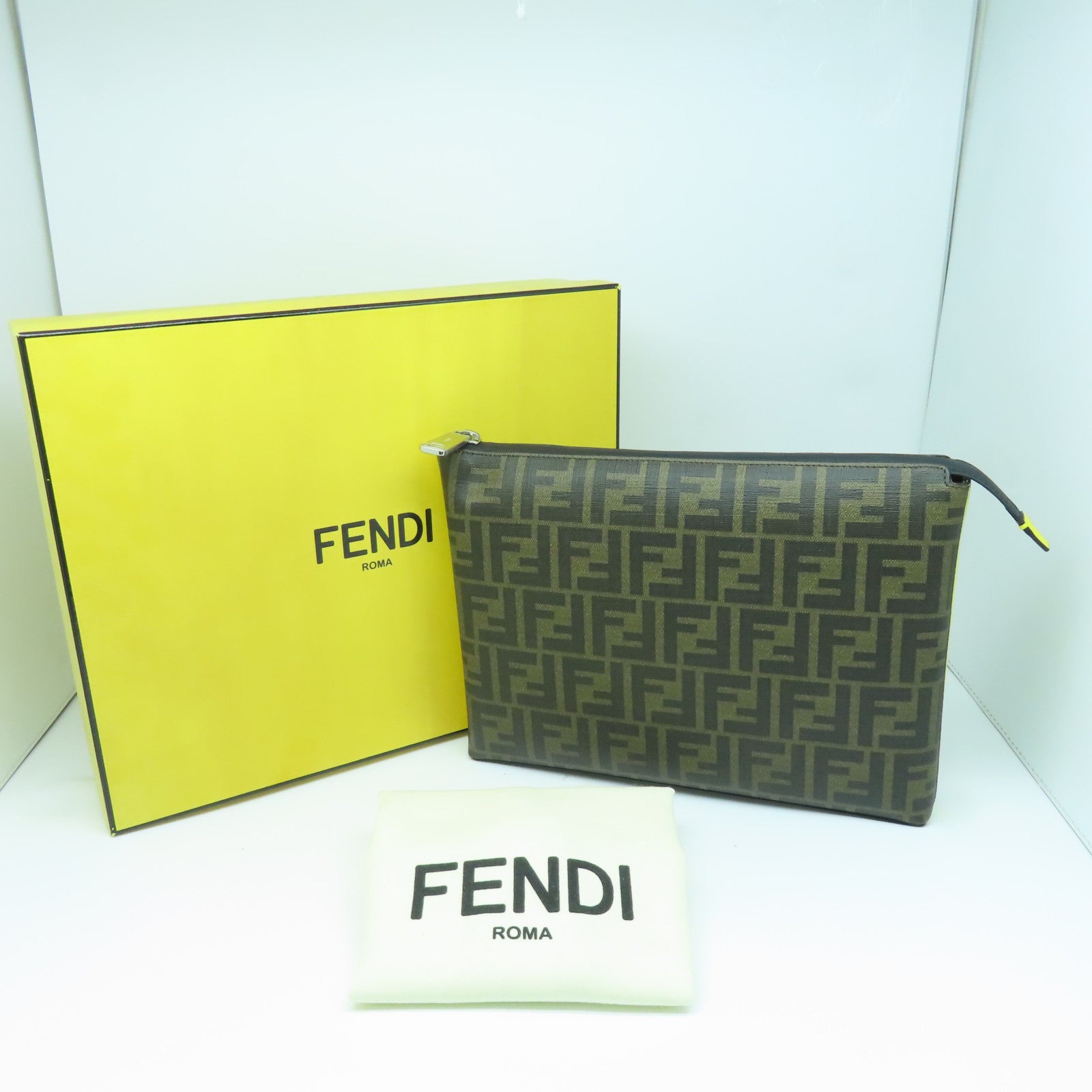 FENDI 涂层皮革Clutch Bag银扣手拿包啡色黄色