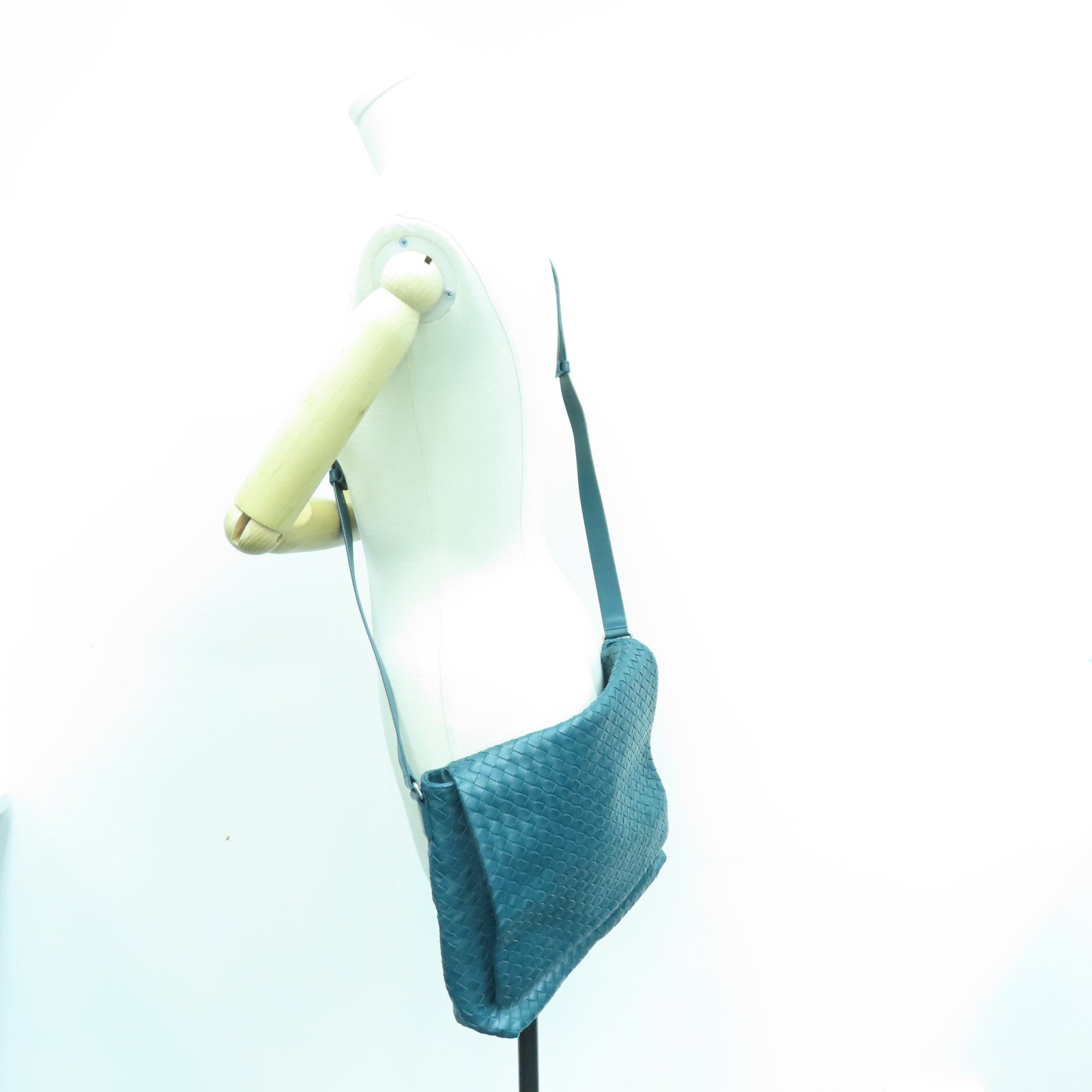 BOTTEGA VENETA 织纹皮革Shoulder Bag银扣肩背袋绿色