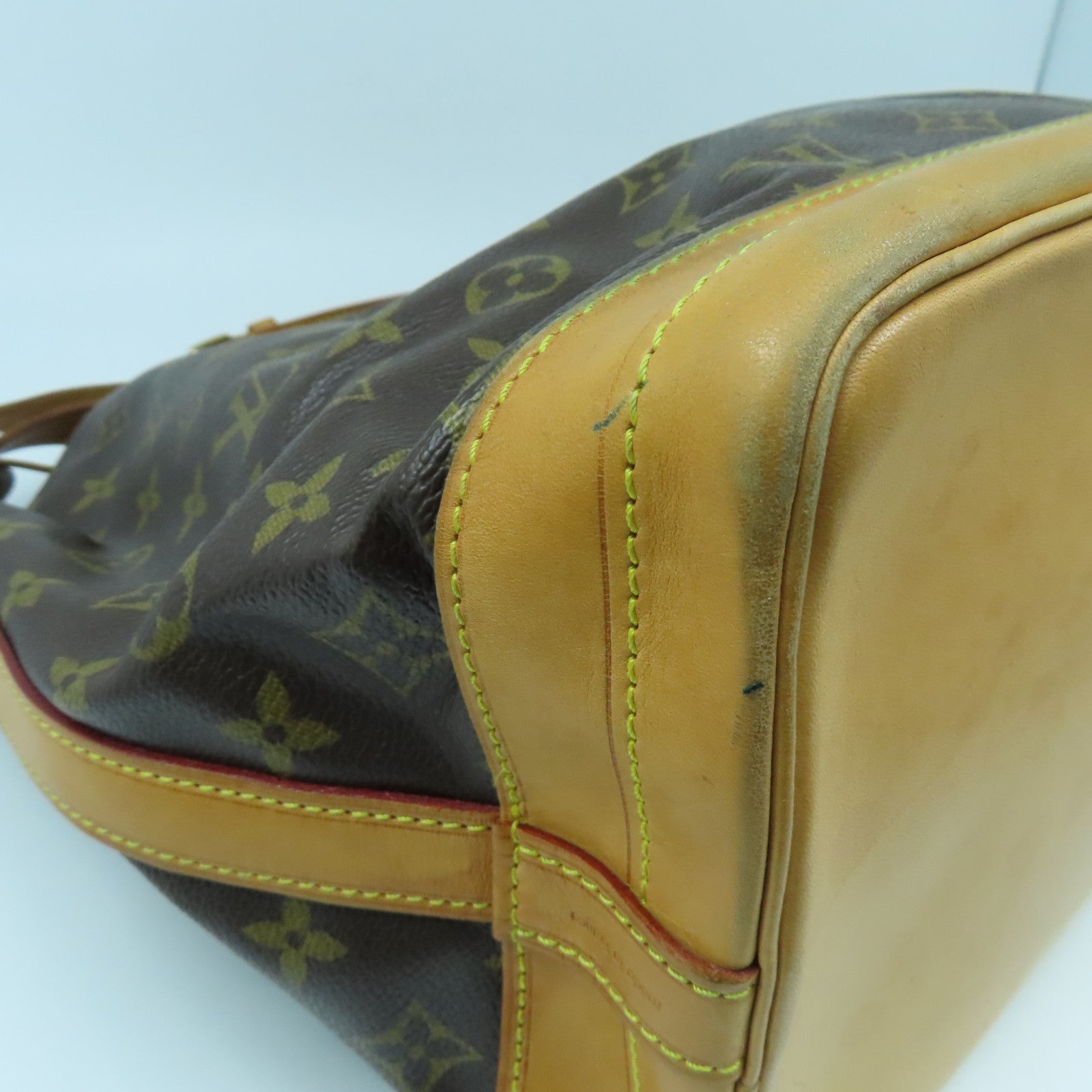 LOUIS VUITTON Monogram Noe金扣肩背袋啡色