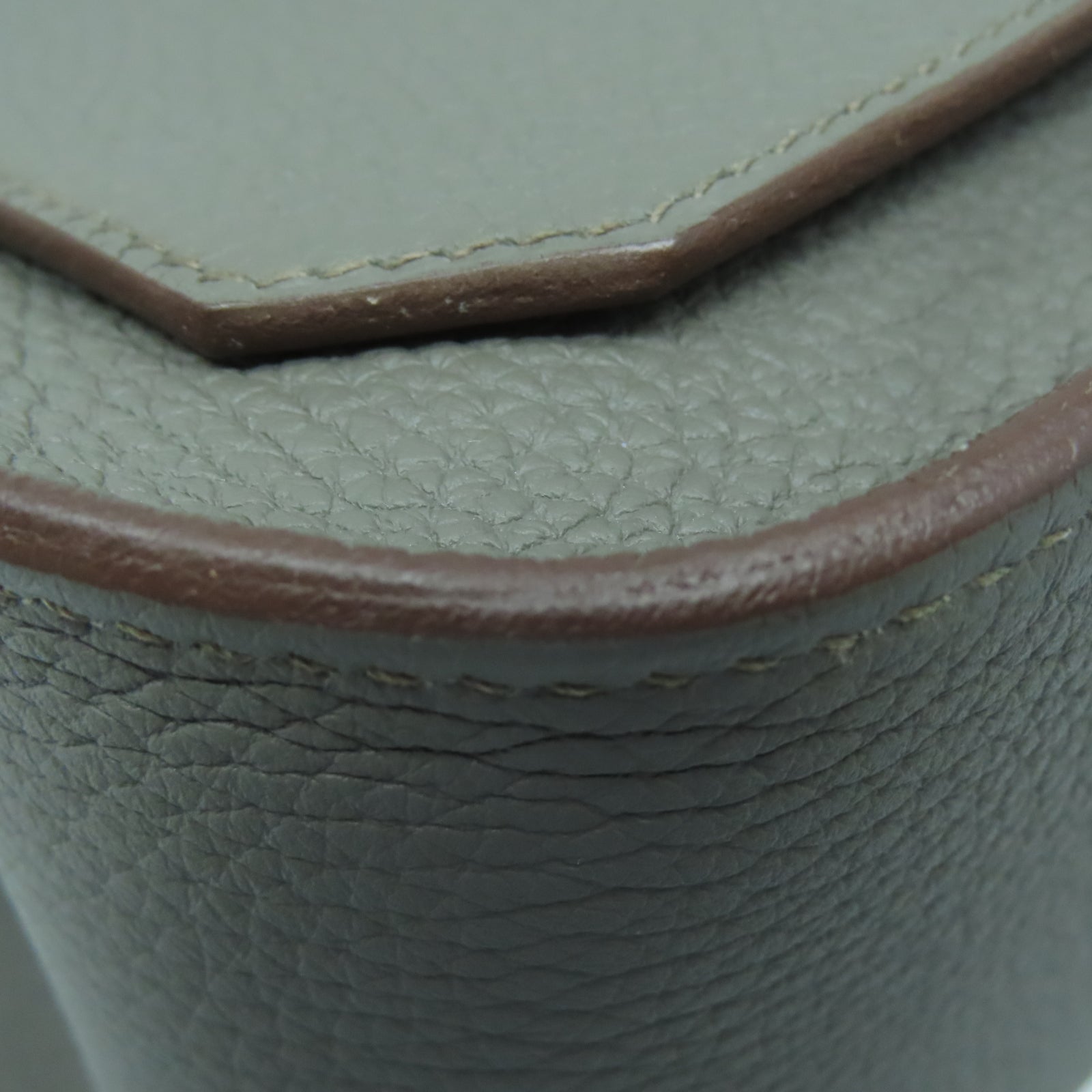 HERMES Taurillon Clemence皮革Jypsiere 28銀扣肩背袋錫器灰色