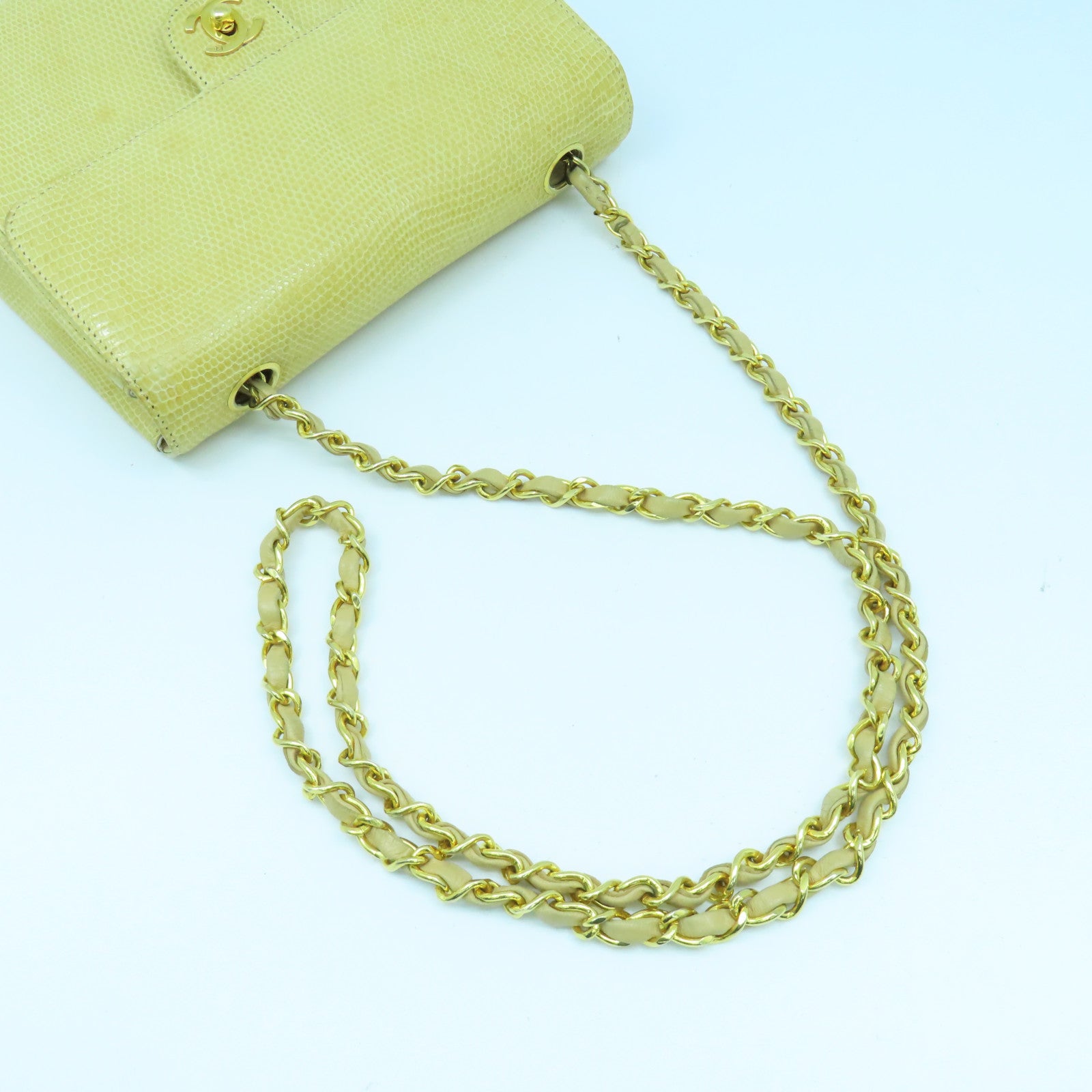 CHANEL 蜥蝪皮革Vintage Chain Shoulder Bag金扣肩背袋黃色