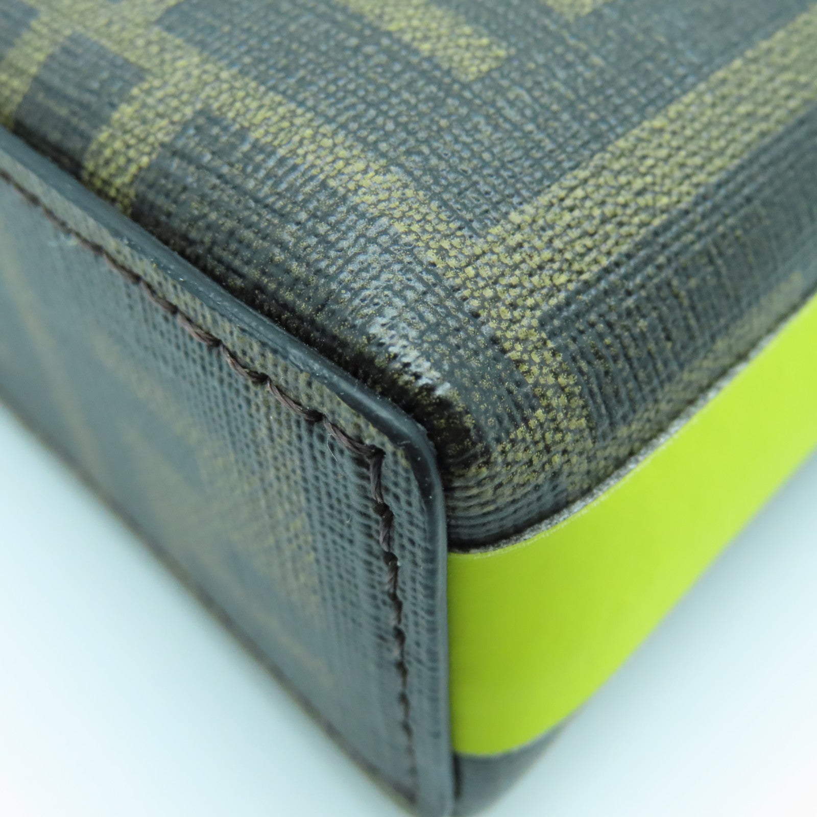 FENDI 涂层皮革Clutch Bag银扣手拿包啡色黄色