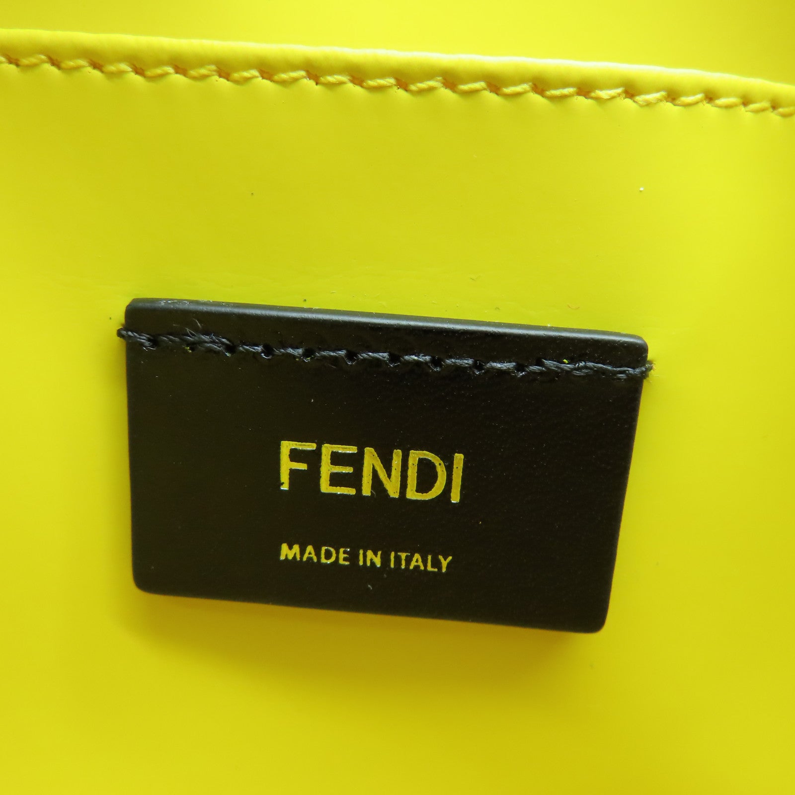 FENDI 涂层皮革Clutch Bag银扣手拿包啡色黄色