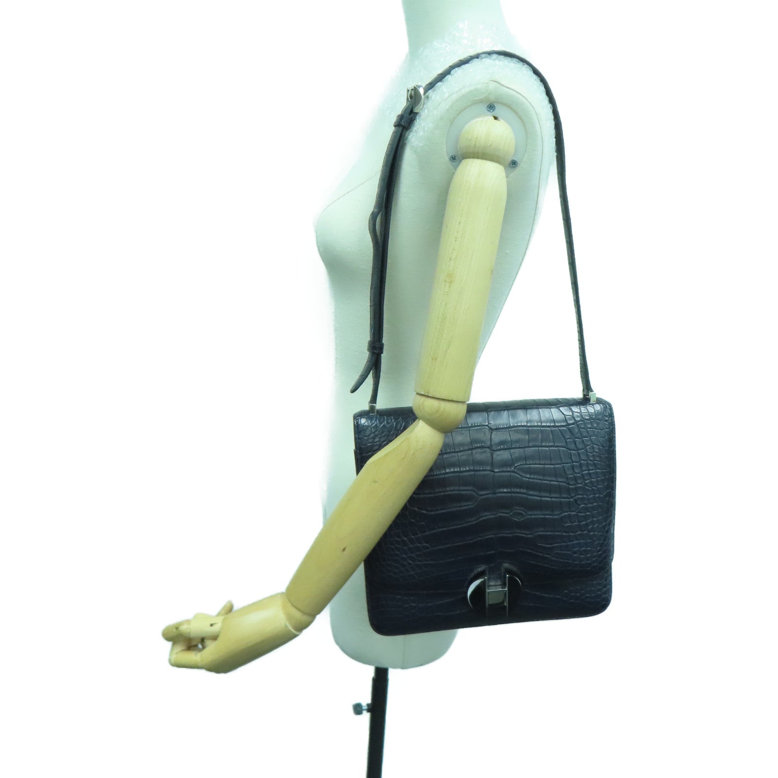 HERMES 【激减优惠】Matte Alligator皮革2002 Shoulder Bag银扣肩背袋Blue Nuit/深蓝色