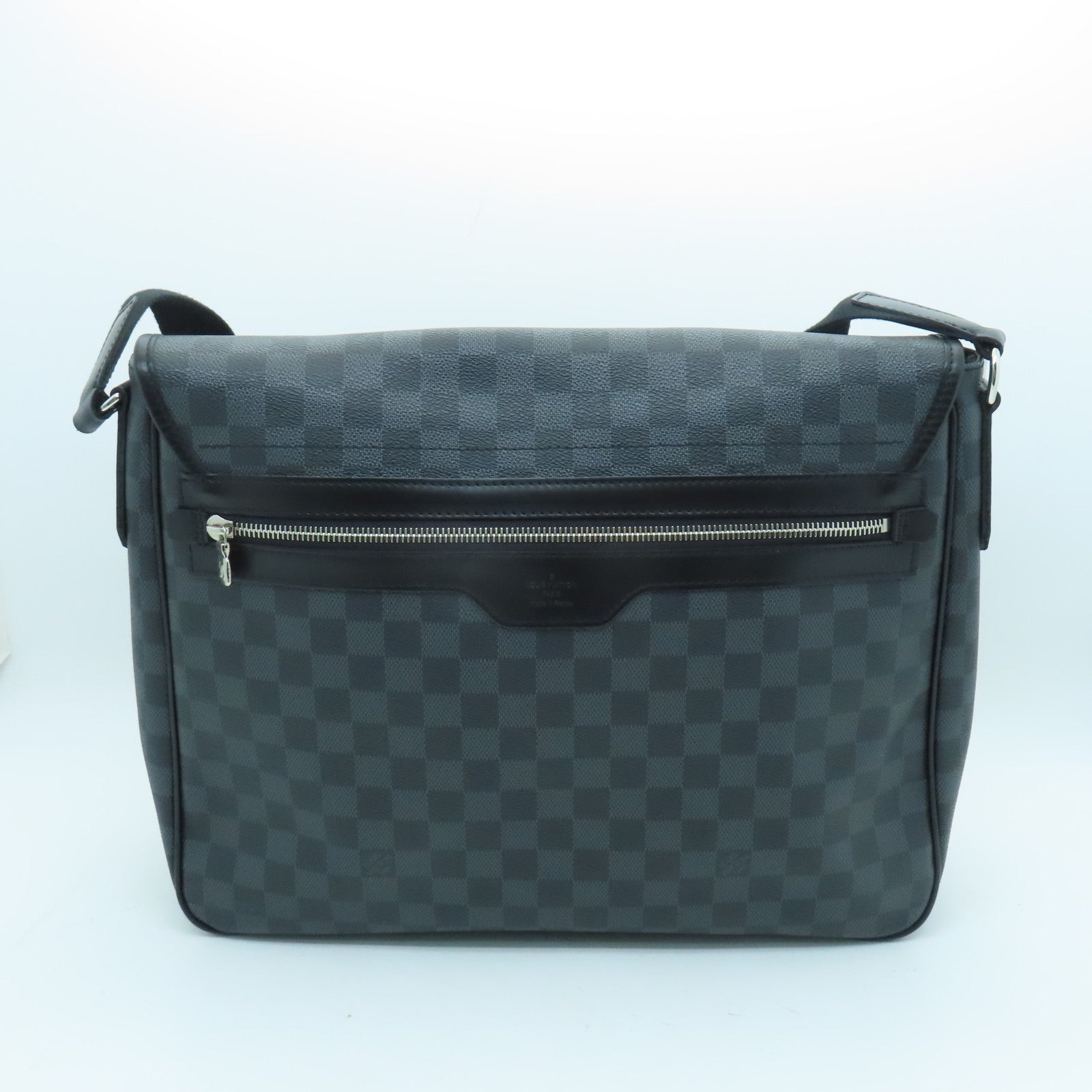 LOUIS VUITTON Damier Daniel GM Silver Buckle Shoulder Bag Black