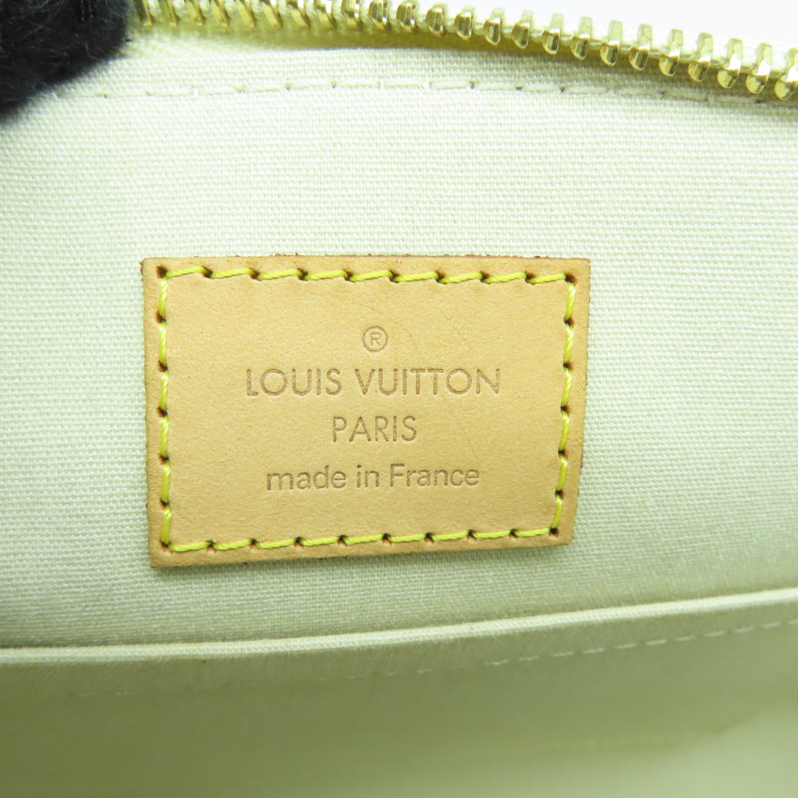 LOUIS VUITTON Vernis Sherwood PM金扣肩背袋黄色