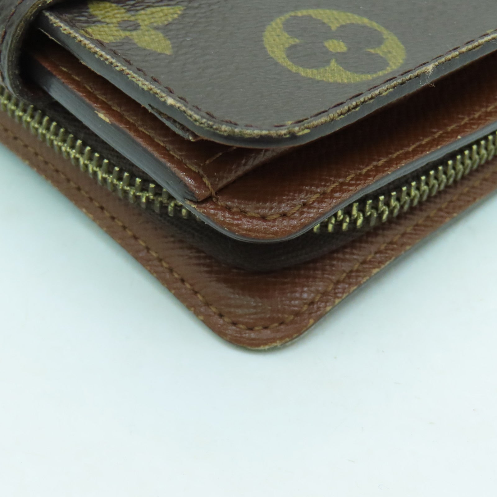 LOUIS VUITTON Monogram Compact Zipper金扣錢包啡色