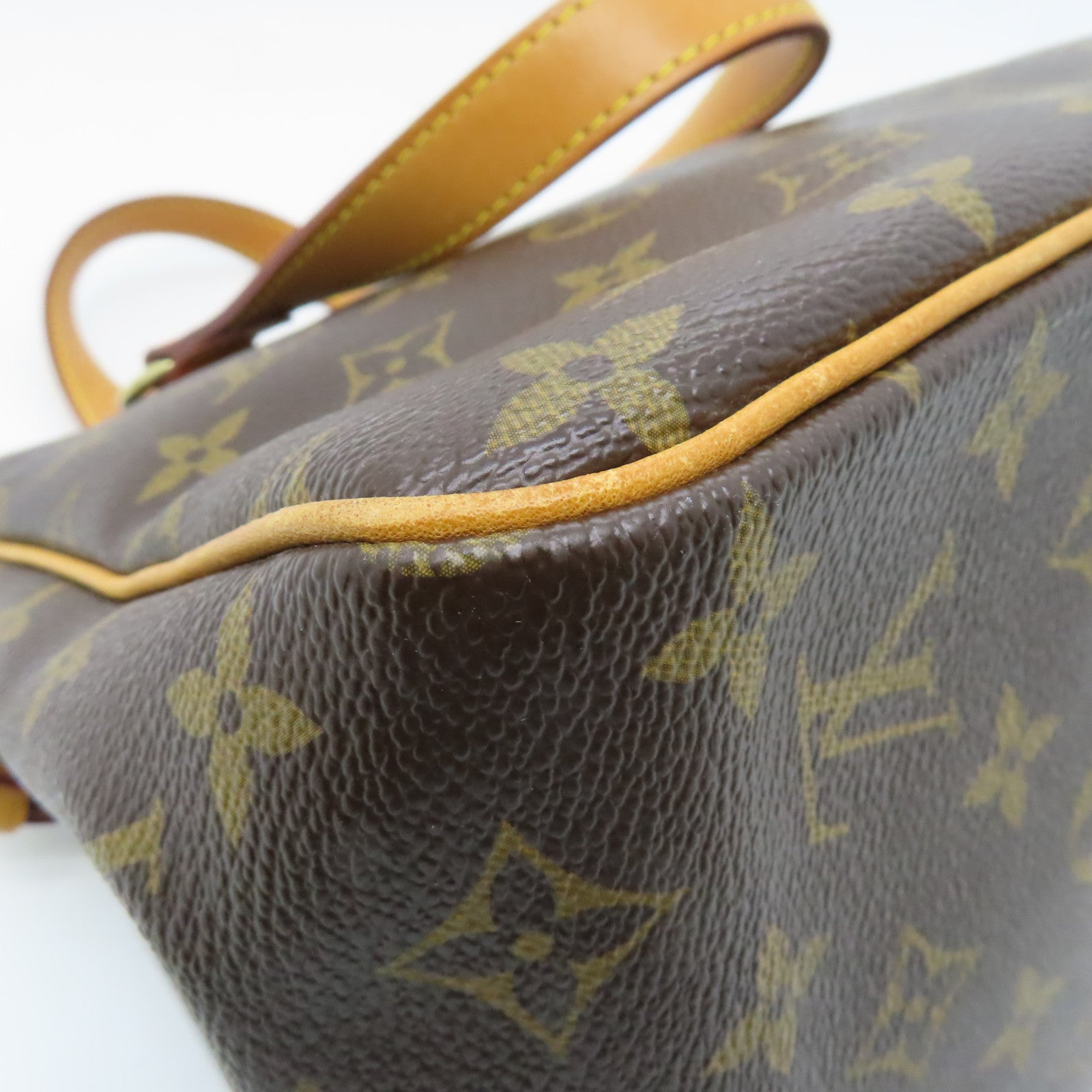 LOUIS VUITTON Monogram Batignolles Gold Buckle Handle Bag Brown