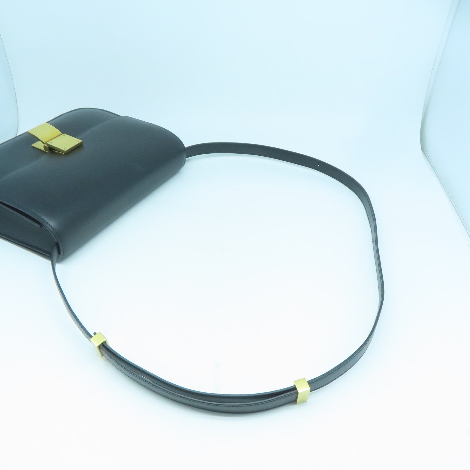 CELINE 牛皮皮革Box Classic金扣肩背袋黑色