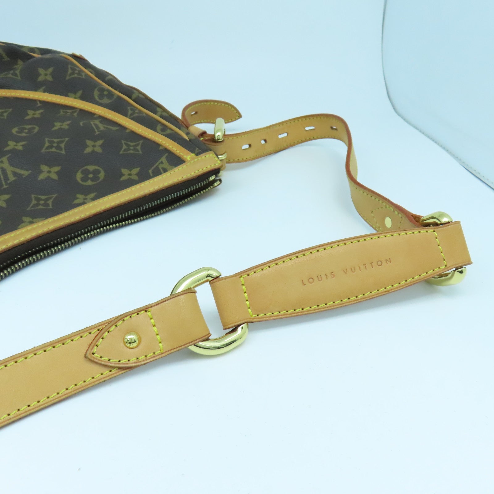 LOUIS VUITTON Monogram Tulum GM金扣肩背袋啡色