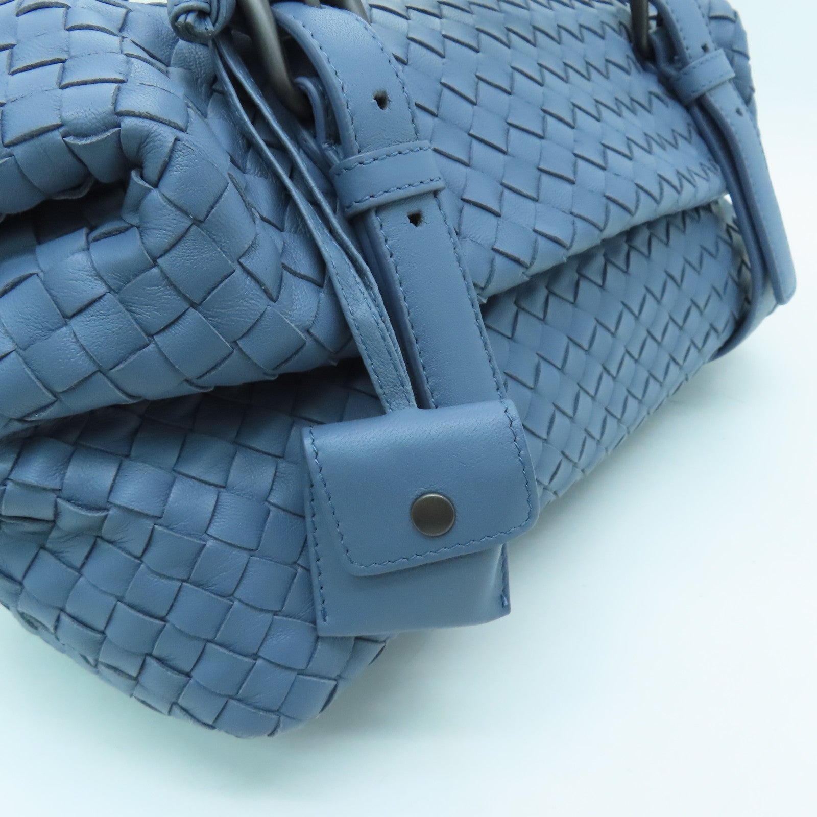 BOTTEGA VENETA Textured Leather Shoulder Bag Blue