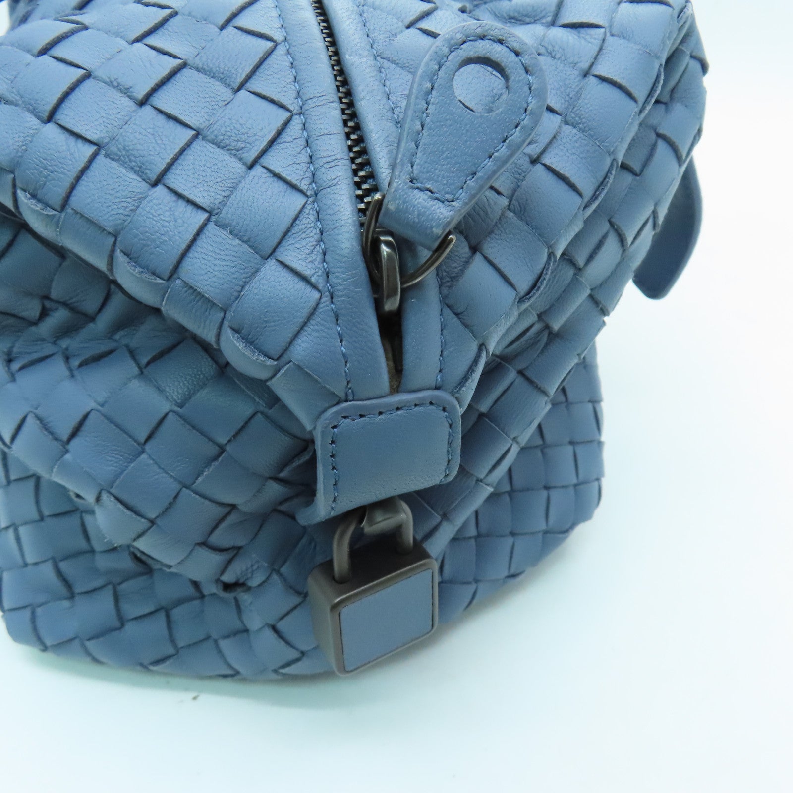 BOTTEGA VENETA Textured Leather Shoulder Bag Blue