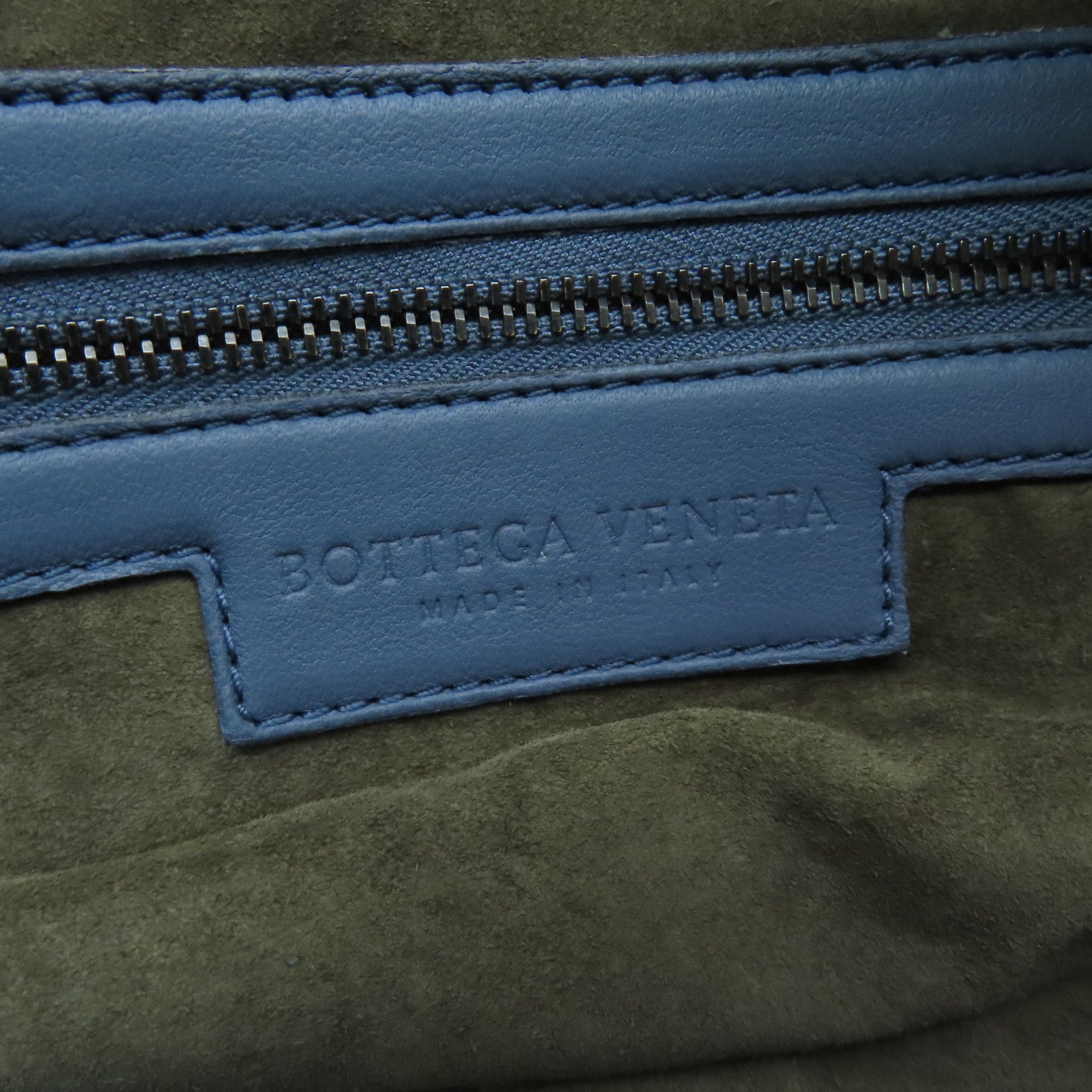 BOTTEGA VENETA Textured Leather Shoulder Bag Blue