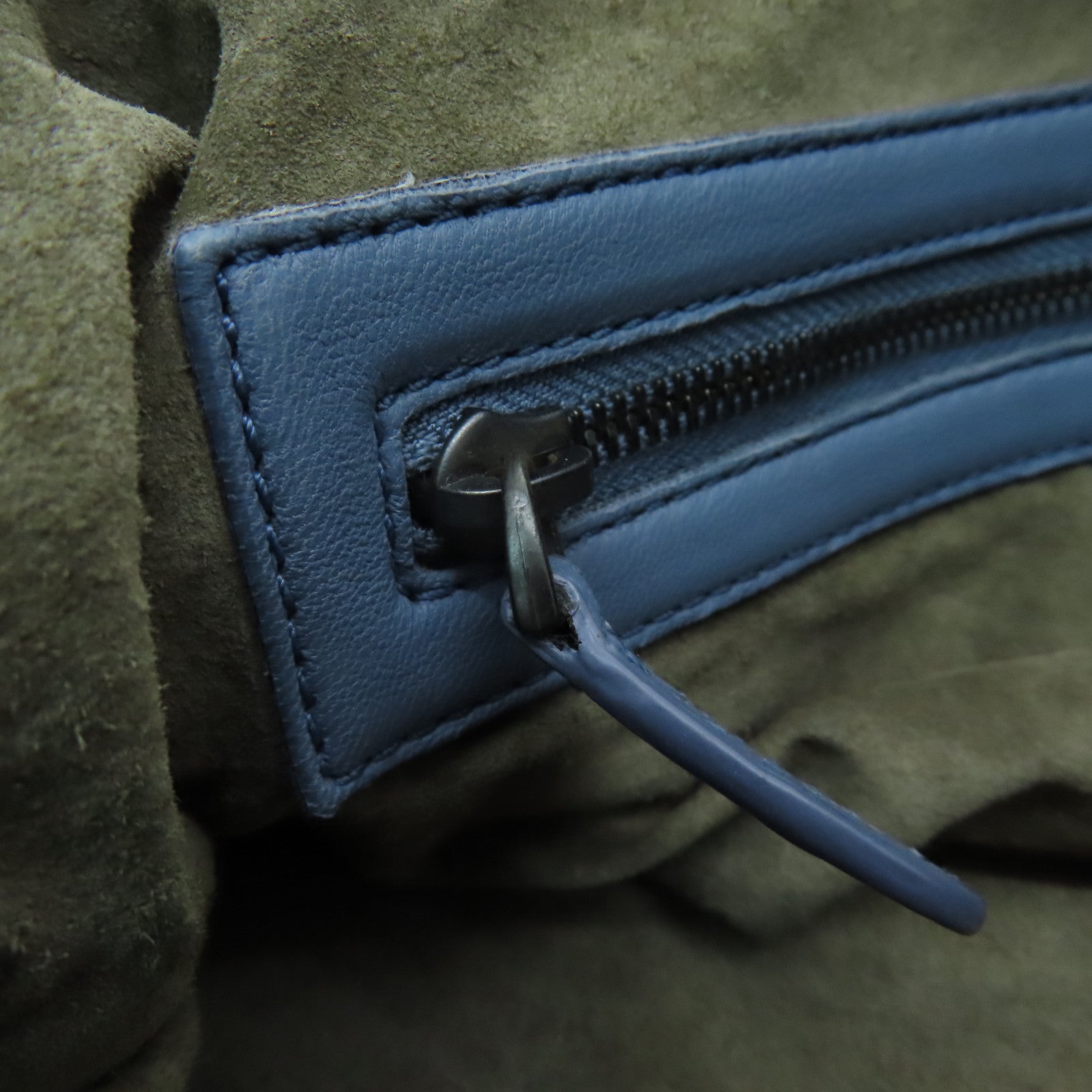 BOTTEGA VENETA Textured Leather Shoulder Bag Blue