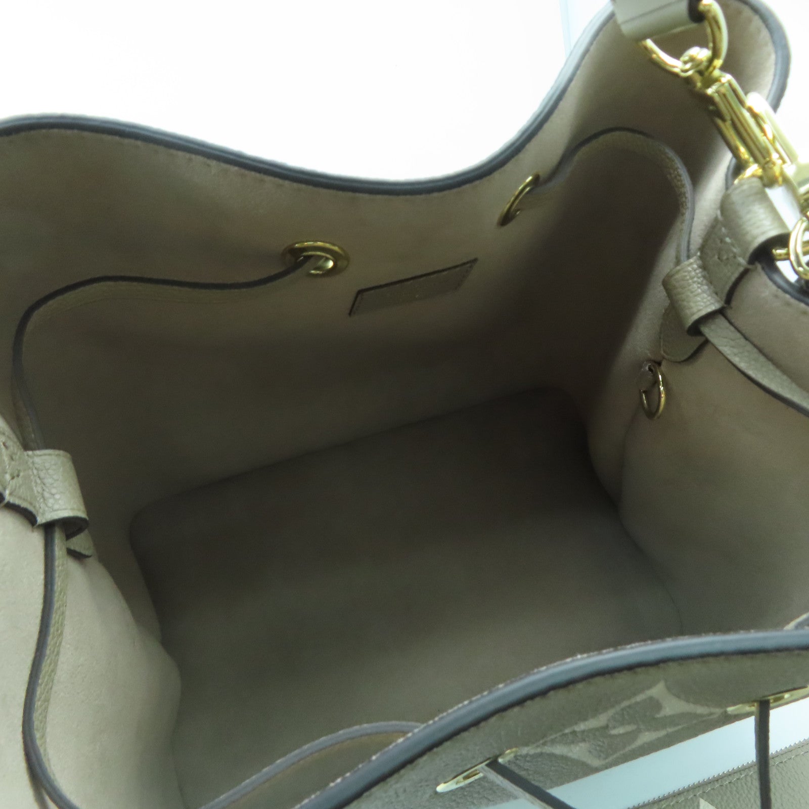 LOUIS VUITTON Monogram Empreinte Neonoe MM Handle Shoulder Bag Beige