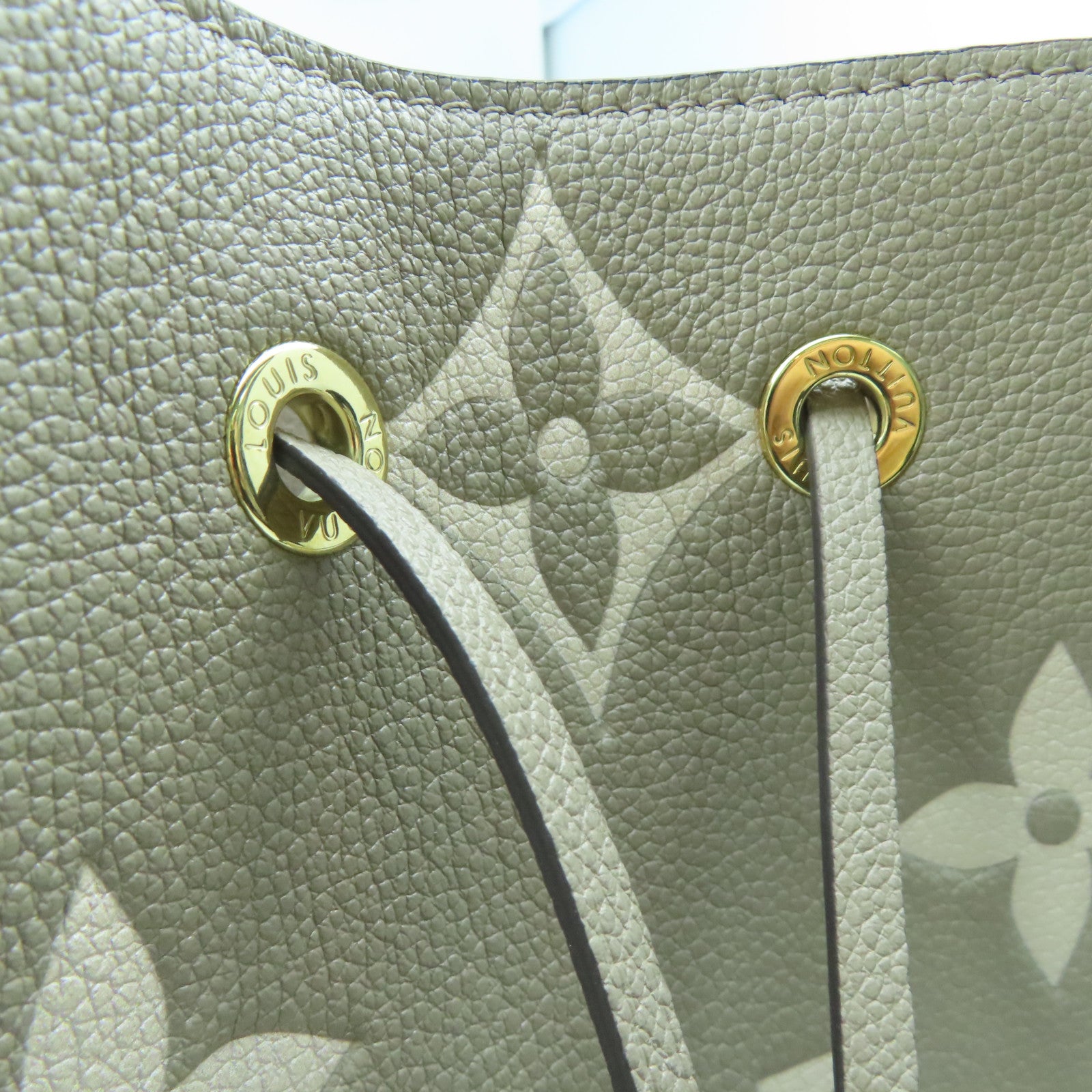 LOUIS VUITTON Monogram Empreinte Neonoe MM Handle Shoulder Bag Beige