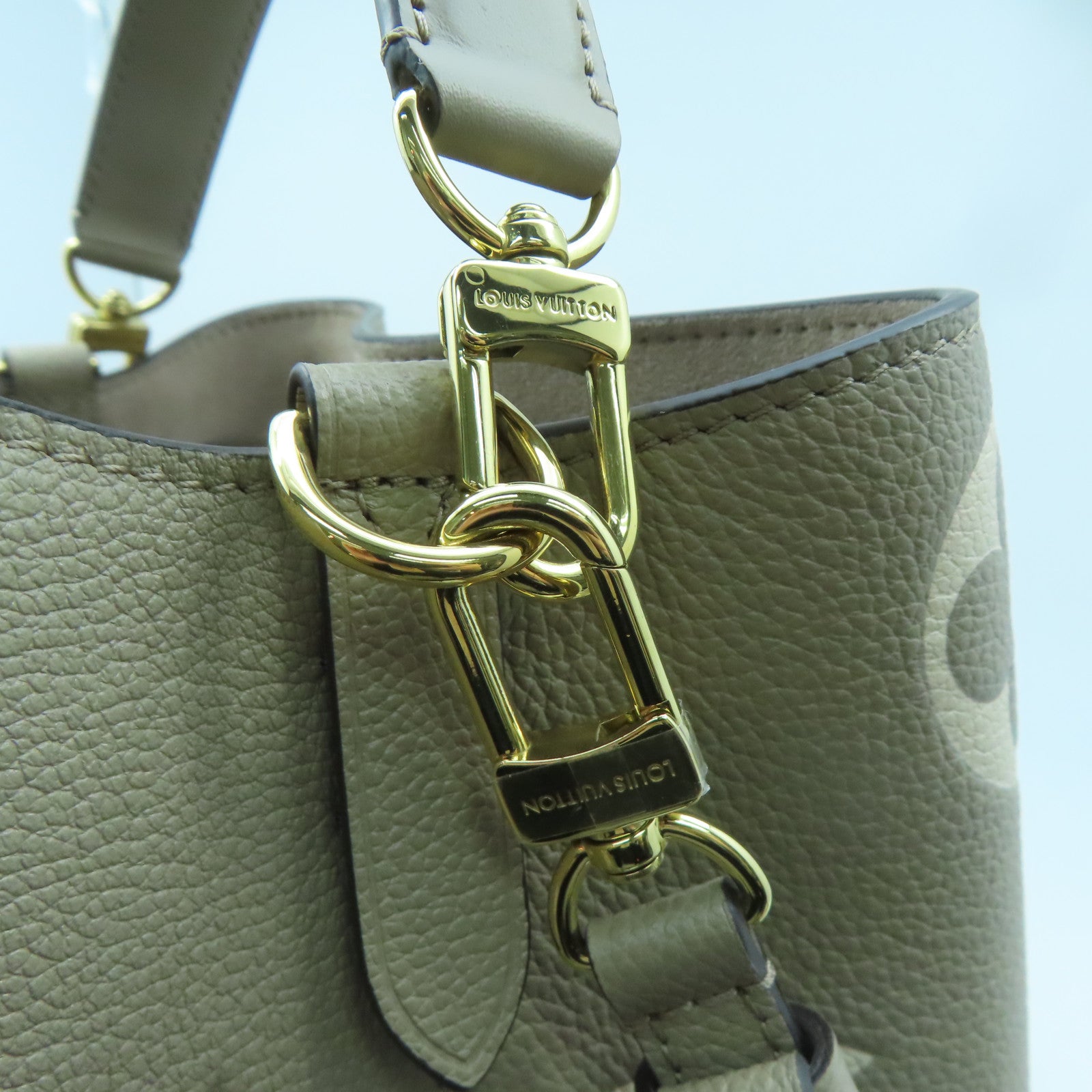 LOUIS VUITTON Monogram Empreinte Neonoe MM Handle Shoulder Bag Beige