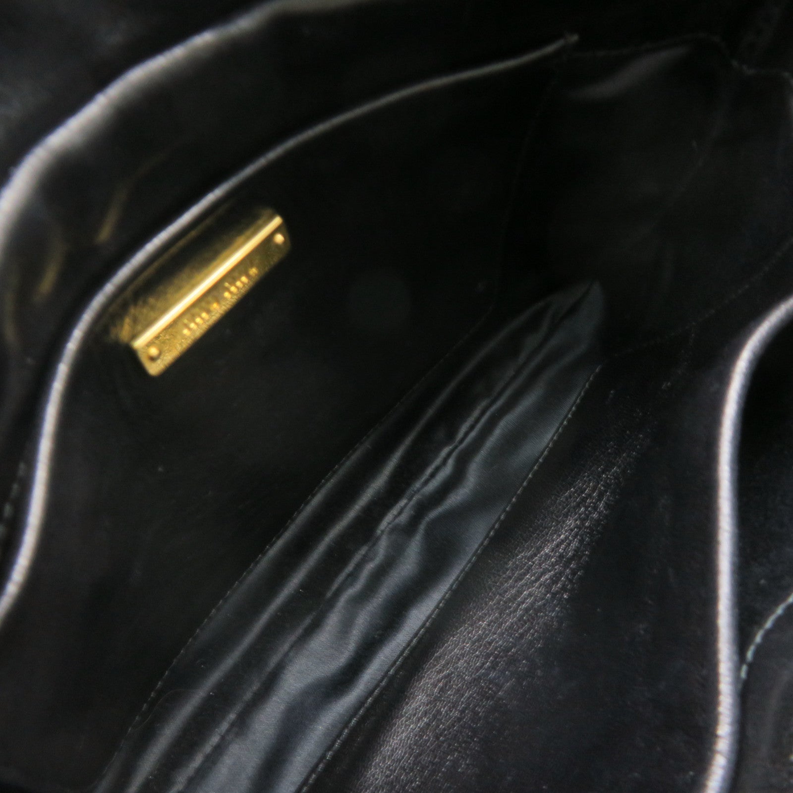 Miu Miu 羊皮皮革Shoulder Pouch Shoulder Bag肩背袋黑色