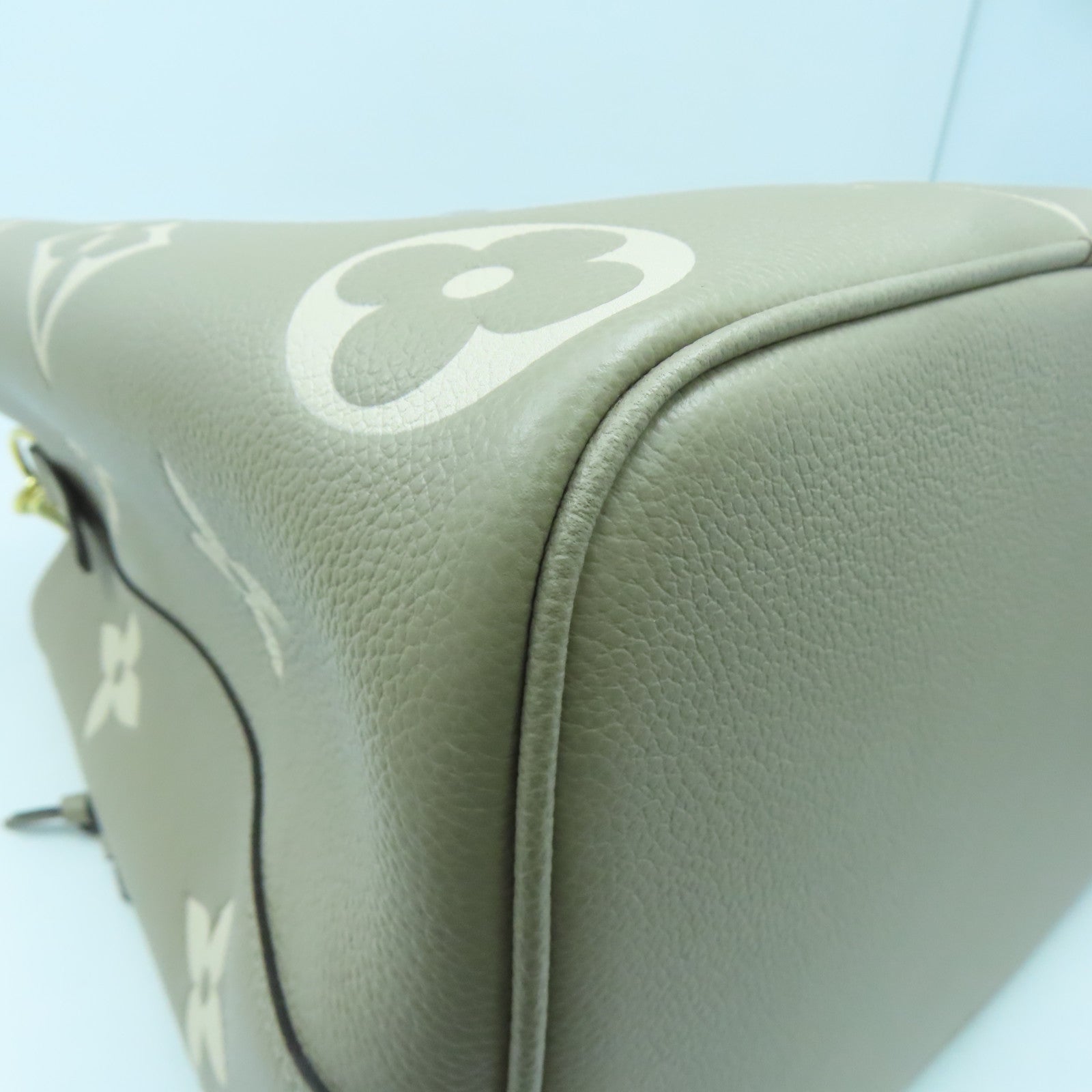LOUIS VUITTON Monogram Empreinte Neonoe MM Handle Shoulder Bag Beige