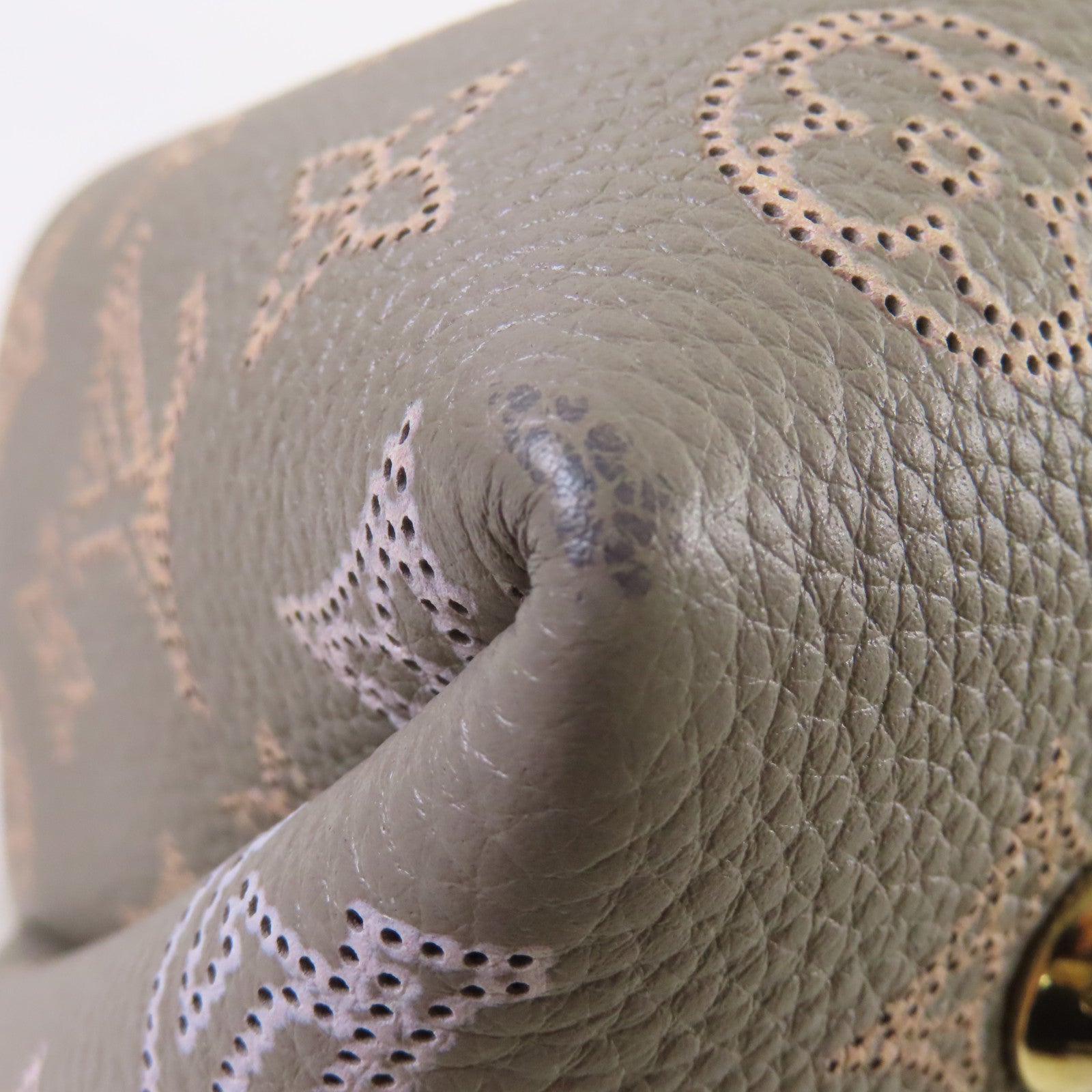 LOUIS VUITTON Mahina Flight Mode Bella 2Way Shoulder Bag手挽肩背兩用袋灰色